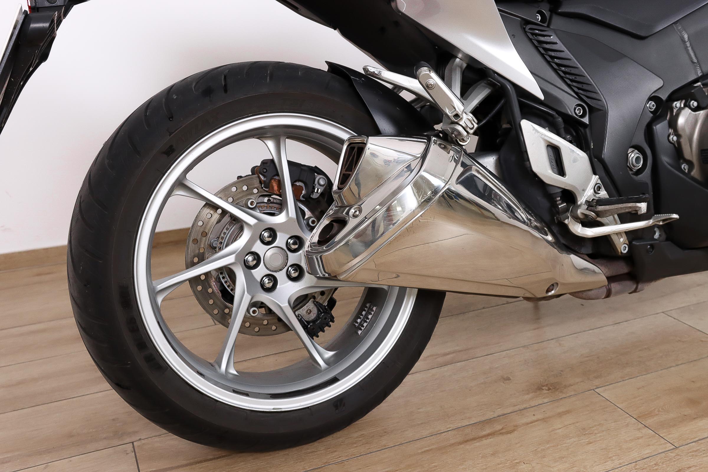 HONDA VFR 1200 F DCTHONDA6 HONDA VFR 1200 F DCTHONDA6