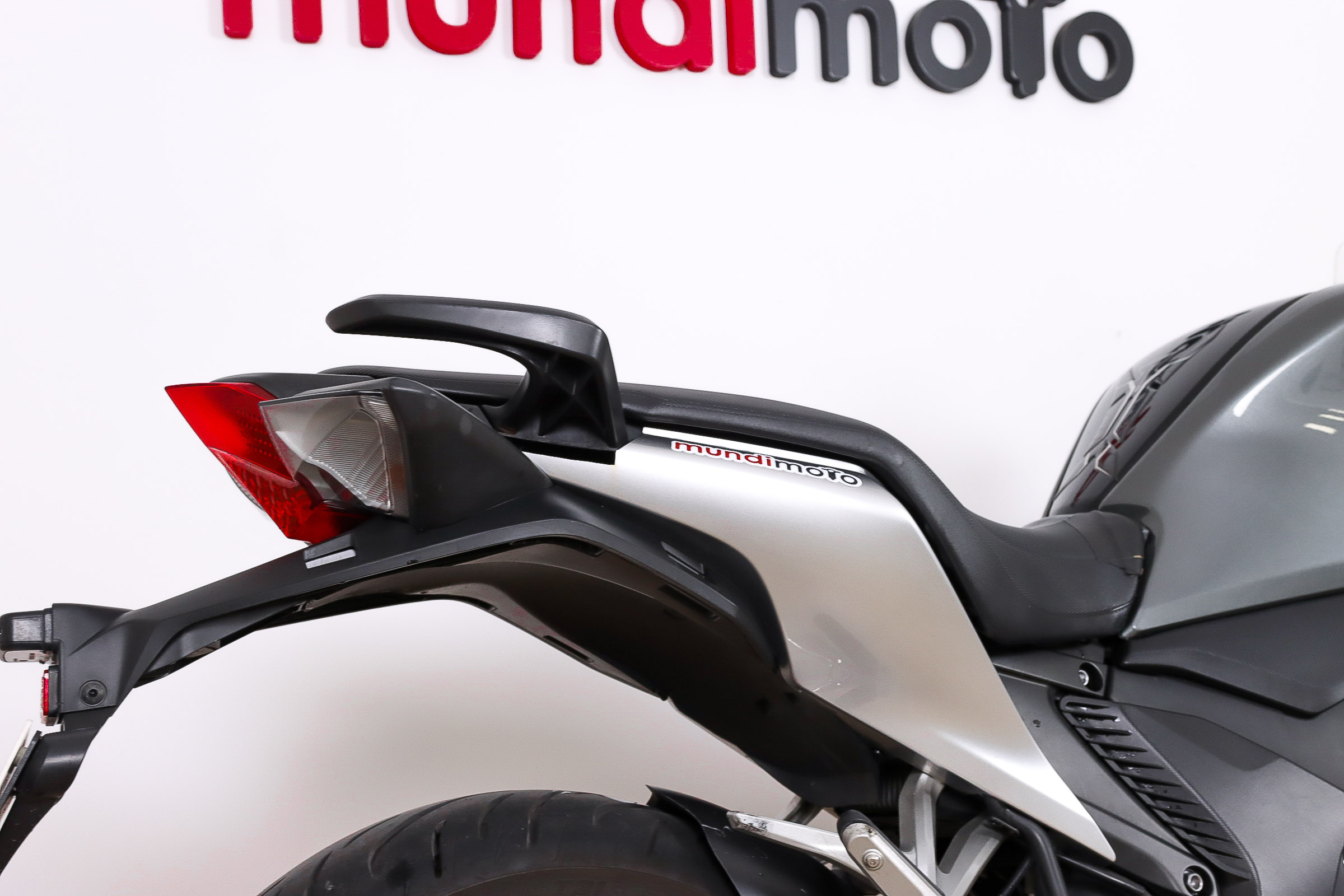 HONDA VFR 1200 F DCTHONDA7 HONDA VFR 1200 F DCTHONDA7