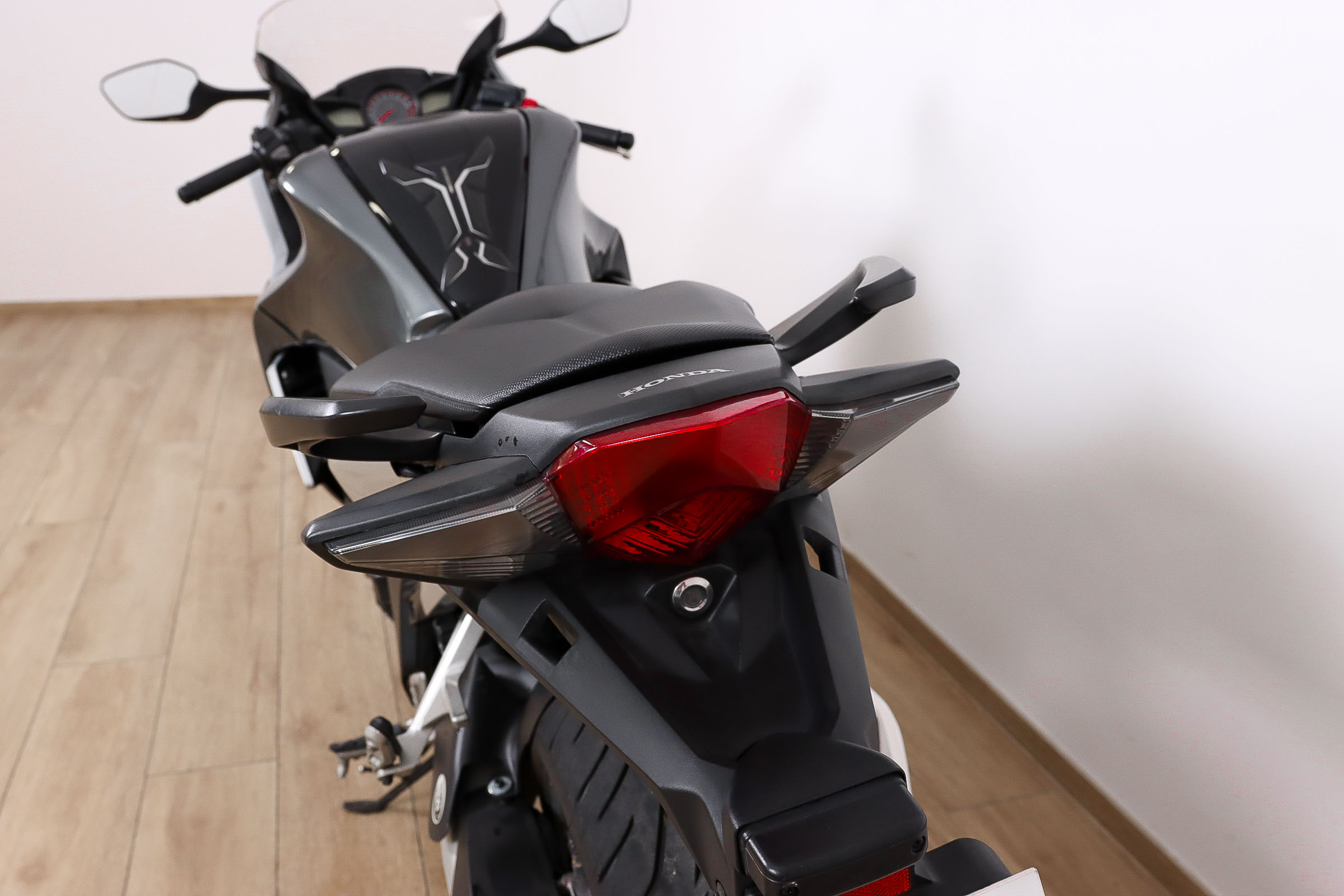 HONDA VFR 1200 F DCTHONDA12 HONDA VFR 1200 F DCTHONDA12