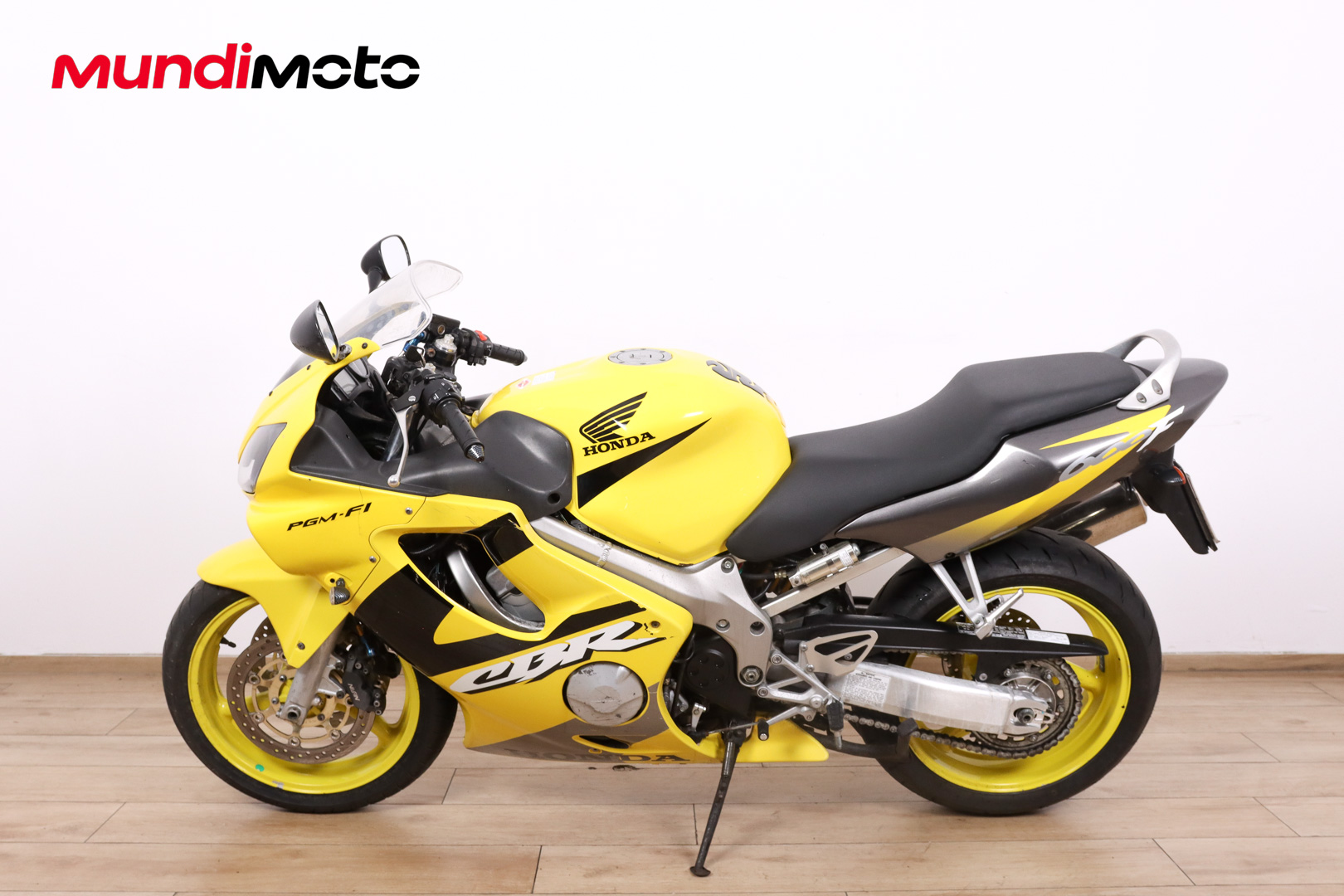 HONDA CBR 600FHONDA6 HONDA CBR 600FHONDA6