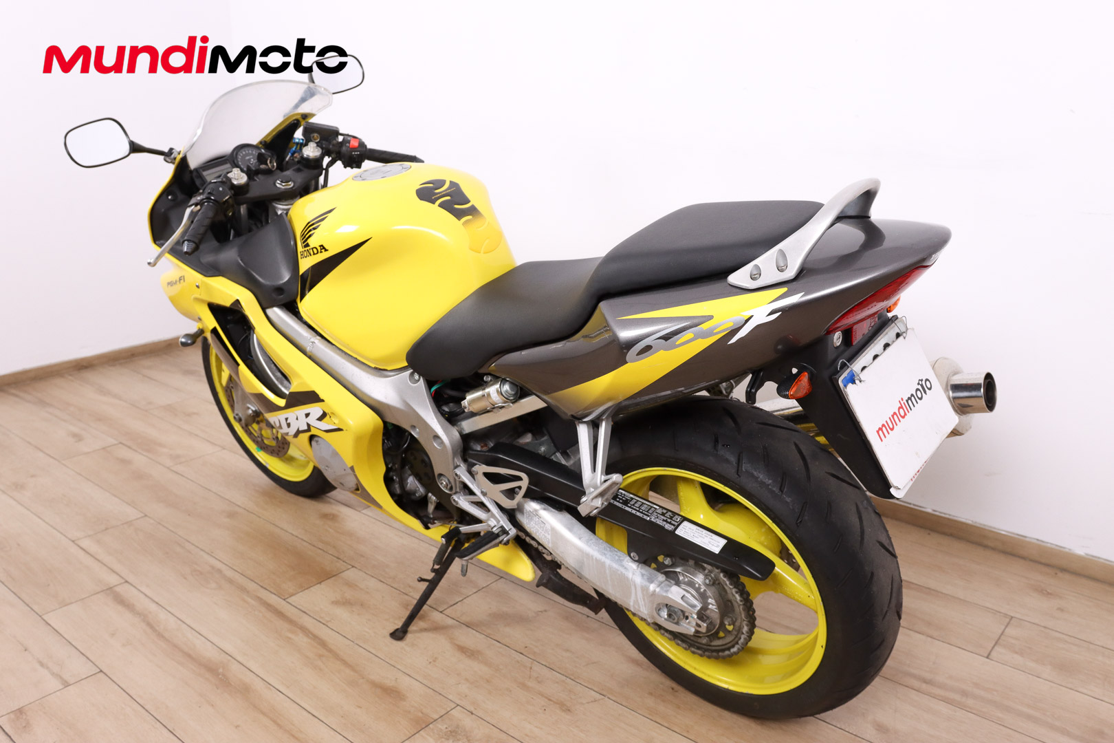 HONDA CBR 600FHONDA8 HONDA CBR 600FHONDA8