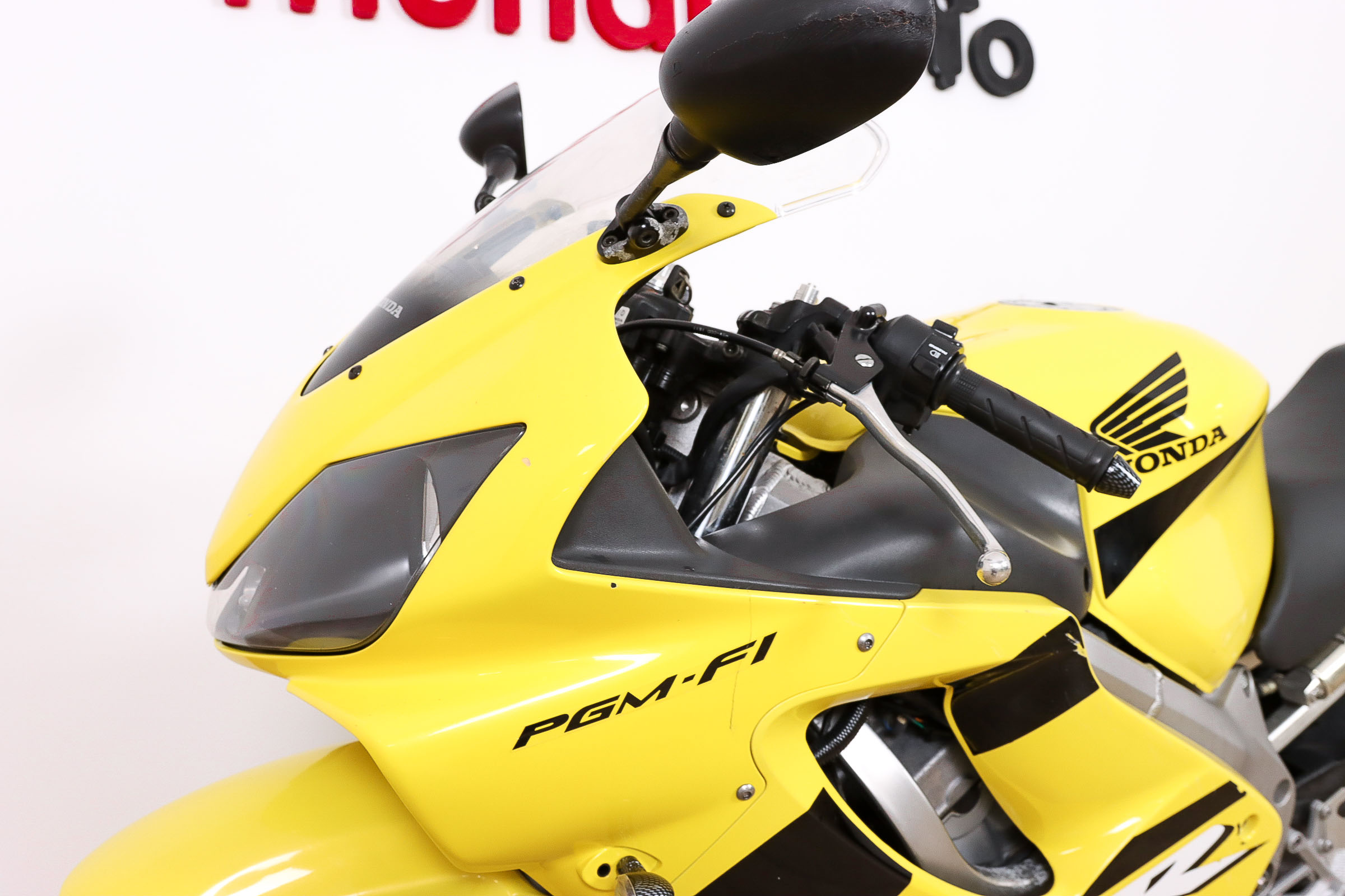 HONDA CBR 600FHONDA13 HONDA CBR 600FHONDA13