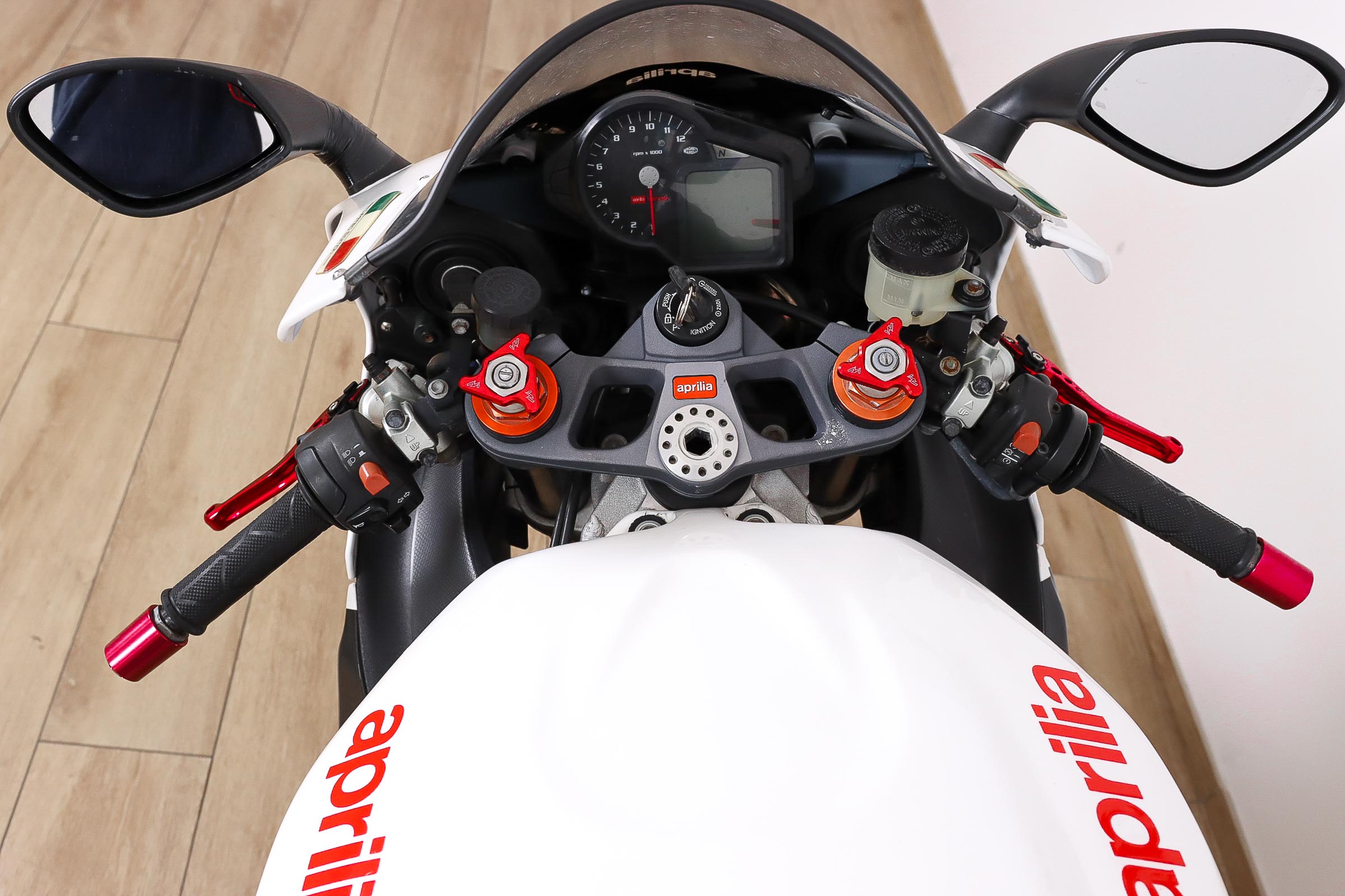 APRILIA RSV Mille RAPRILIA12 APRILIA RSV Mille RAPRILIA12