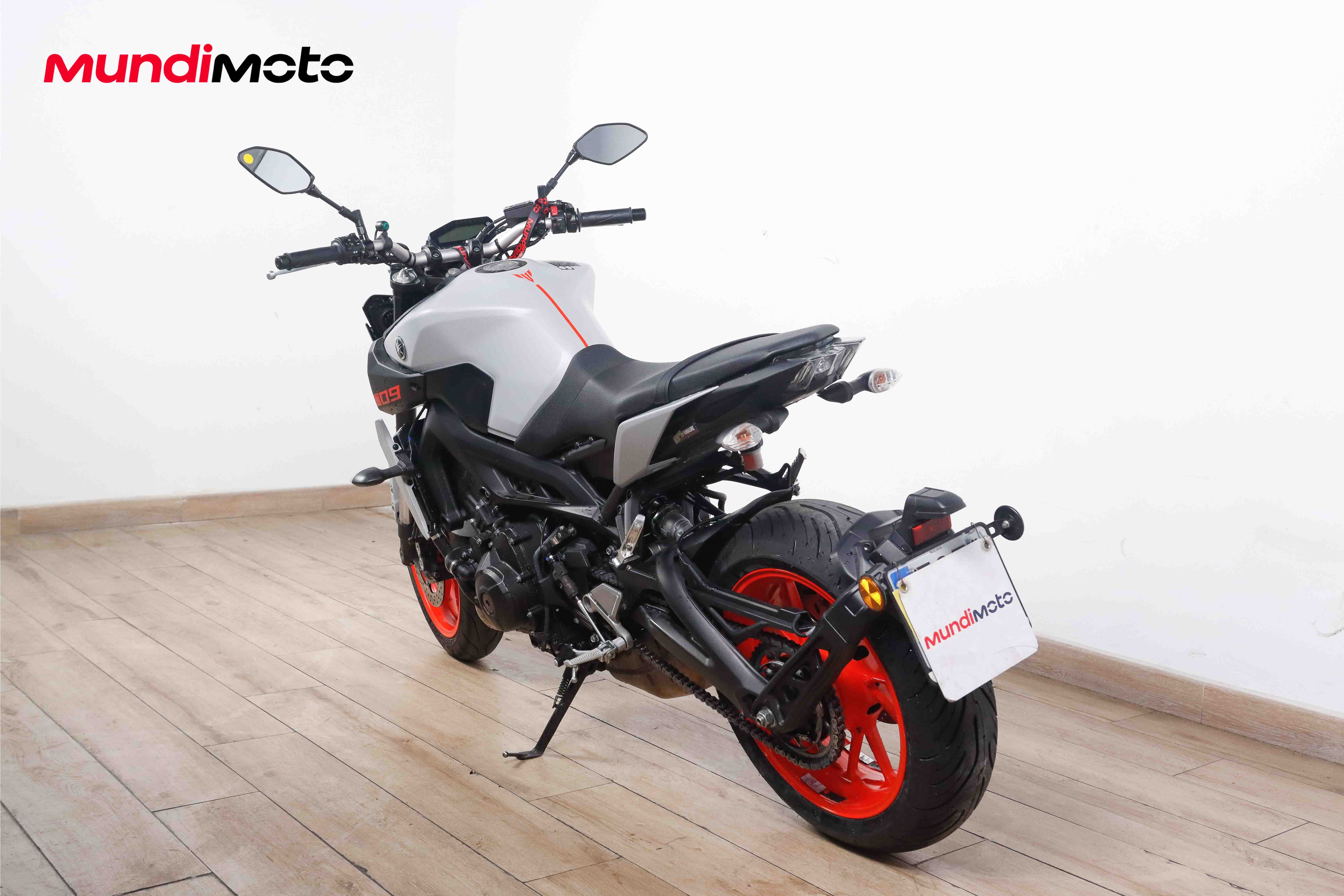 YAMAHA MT 09YAMAHA6 YAMAHA MT 09YAMAHA6