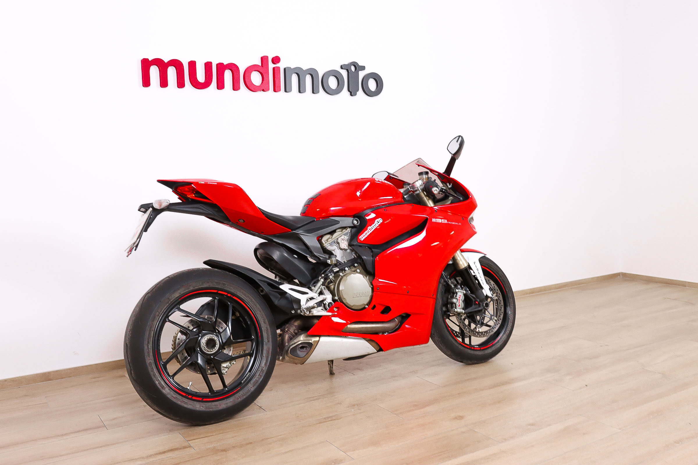 DUCATI 1199 Panigale promoDUCATI2 DUCATI 1199 Panigale promoDUCATI2