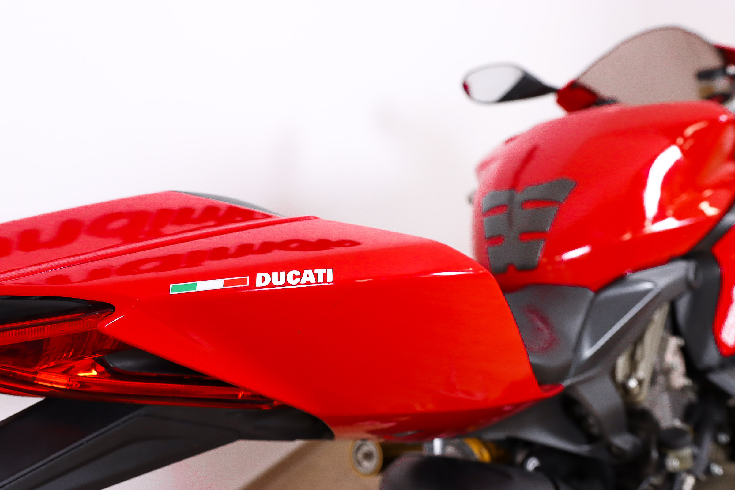 DUCATI 1199 Panigale promoDUCATI8 DUCATI 1199 Panigale promoDUCATI8