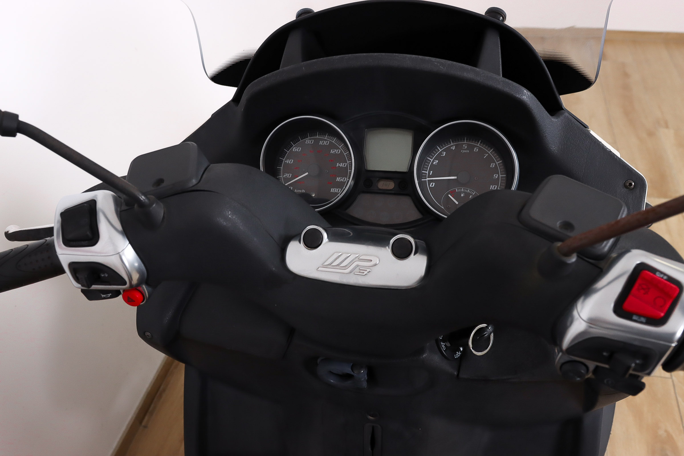 PIAGGIO MP3 LT 500 BusinessPIAGGIO5 PIAGGIO MP3 LT 500 BusinessPIAGGIO5