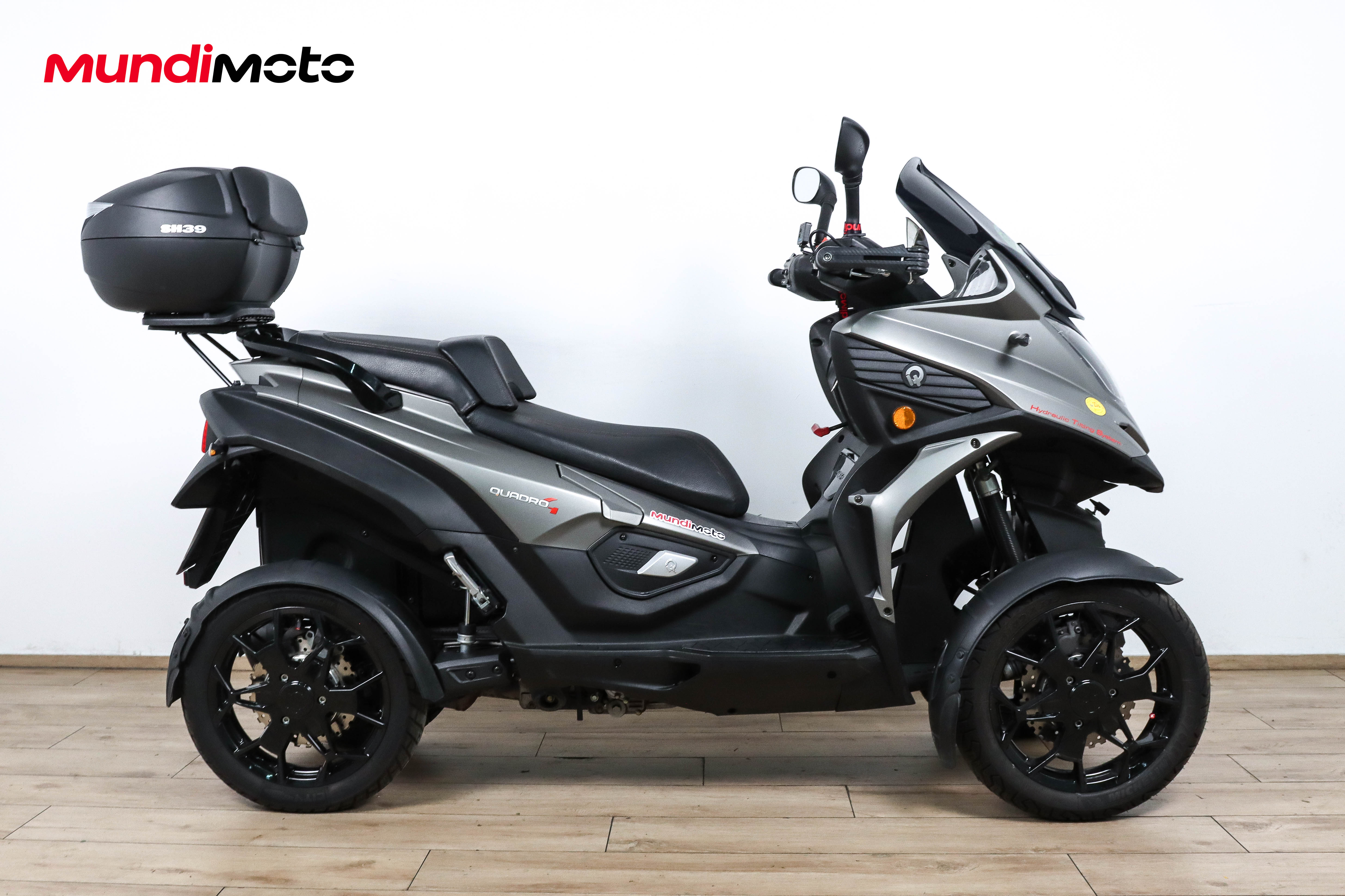 QUADRO 4QUADRO0 QUADRO 4QUADRO0