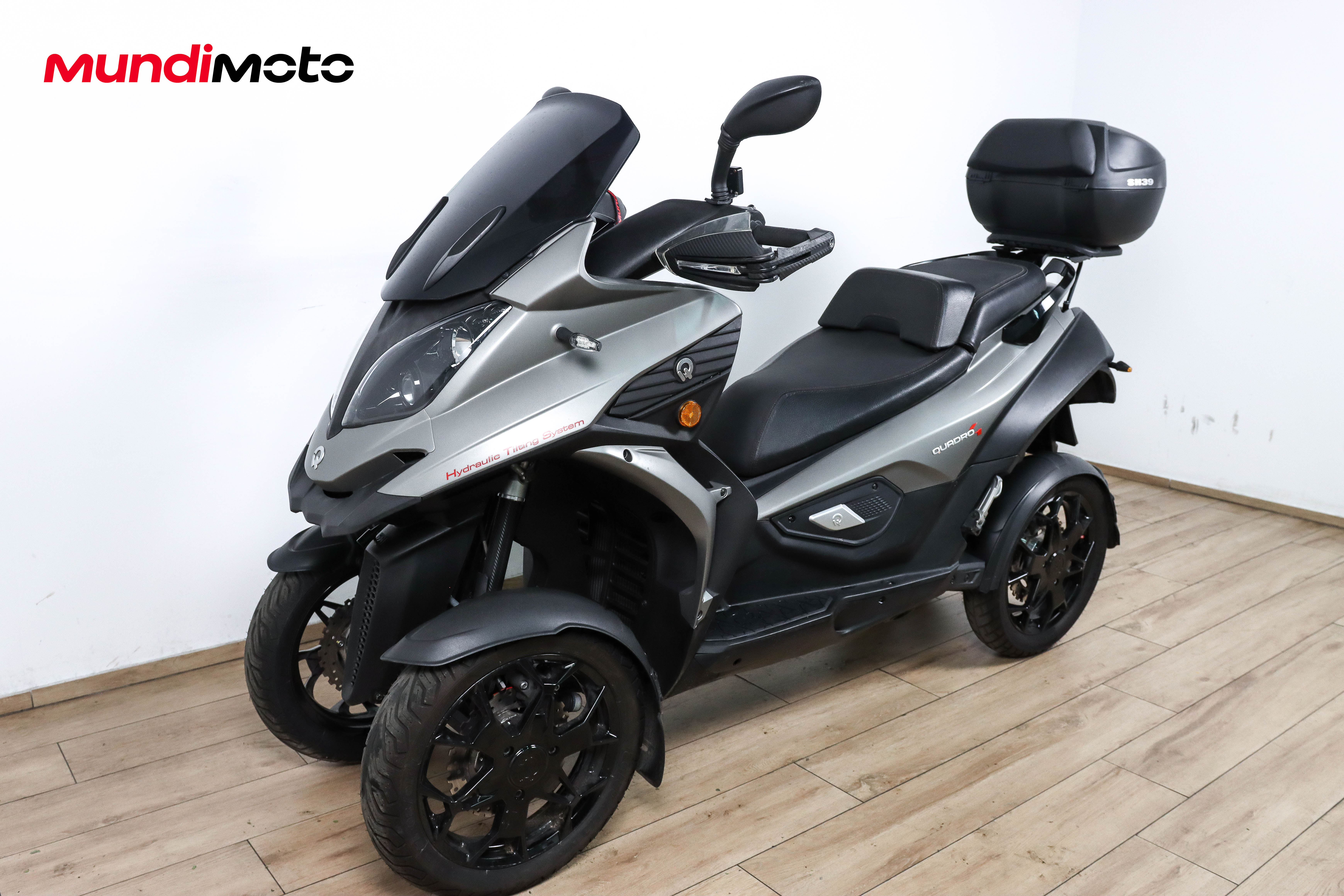 QUADRO 4QUADRO5 QUADRO 4QUADRO5