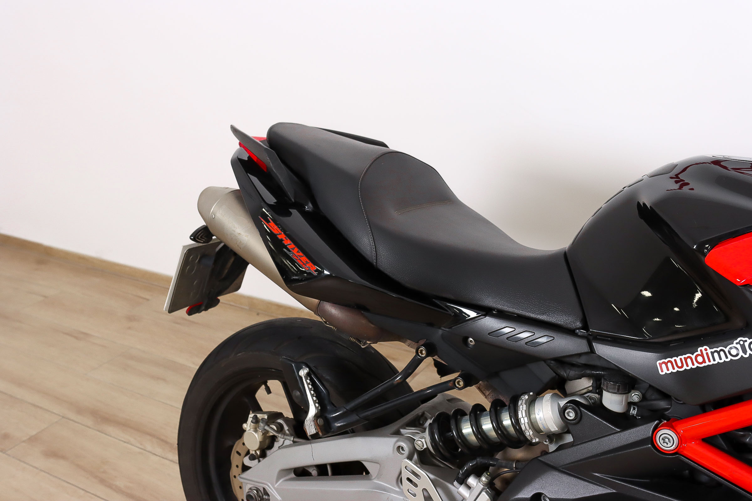 APRILIA Shiver 750APRILIA4 APRILIA Shiver 750APRILIA4