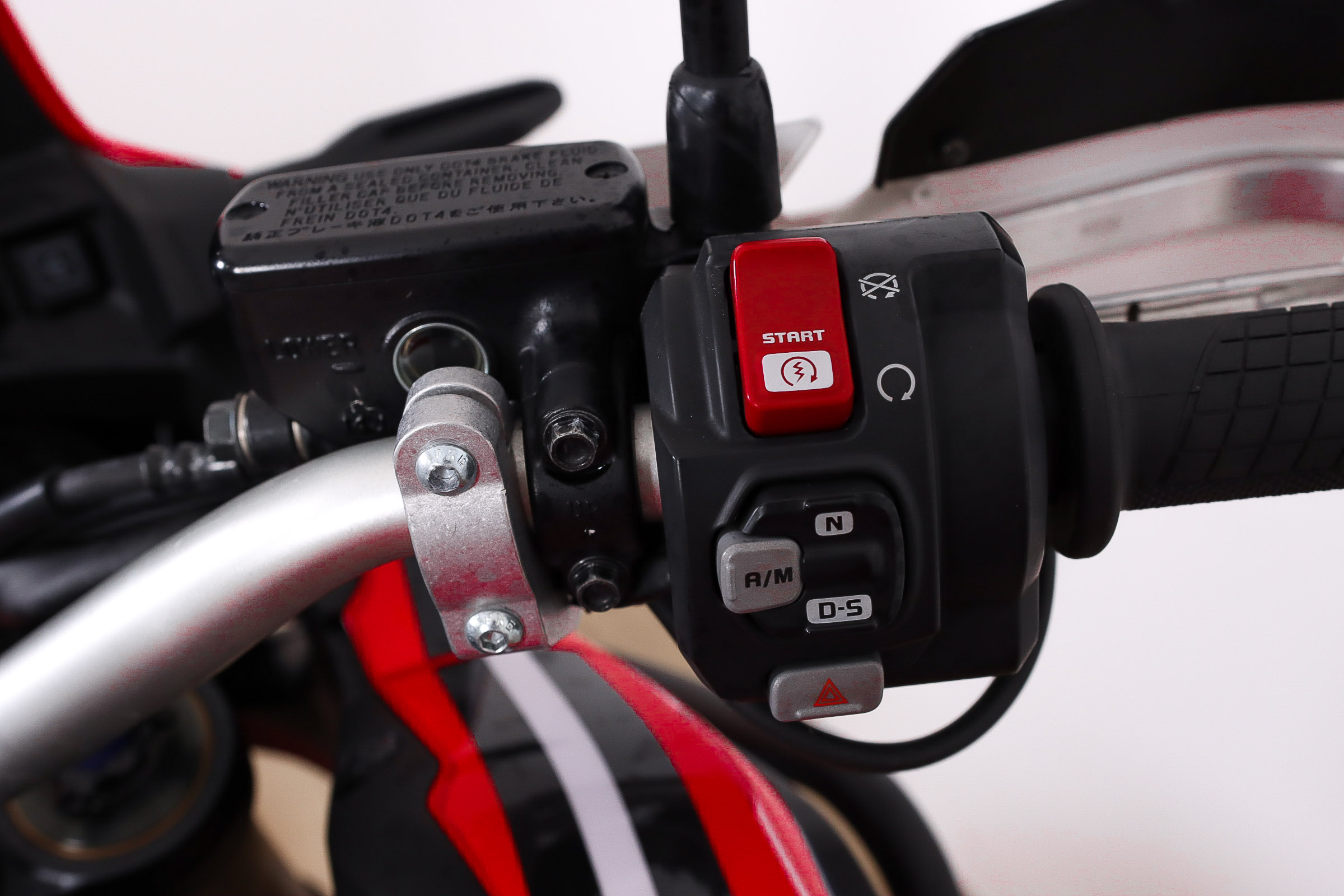 HONDA CRF1000L Africa Twin DCTHONDA13 HONDA CRF1000L Africa Twin DCTHONDA13