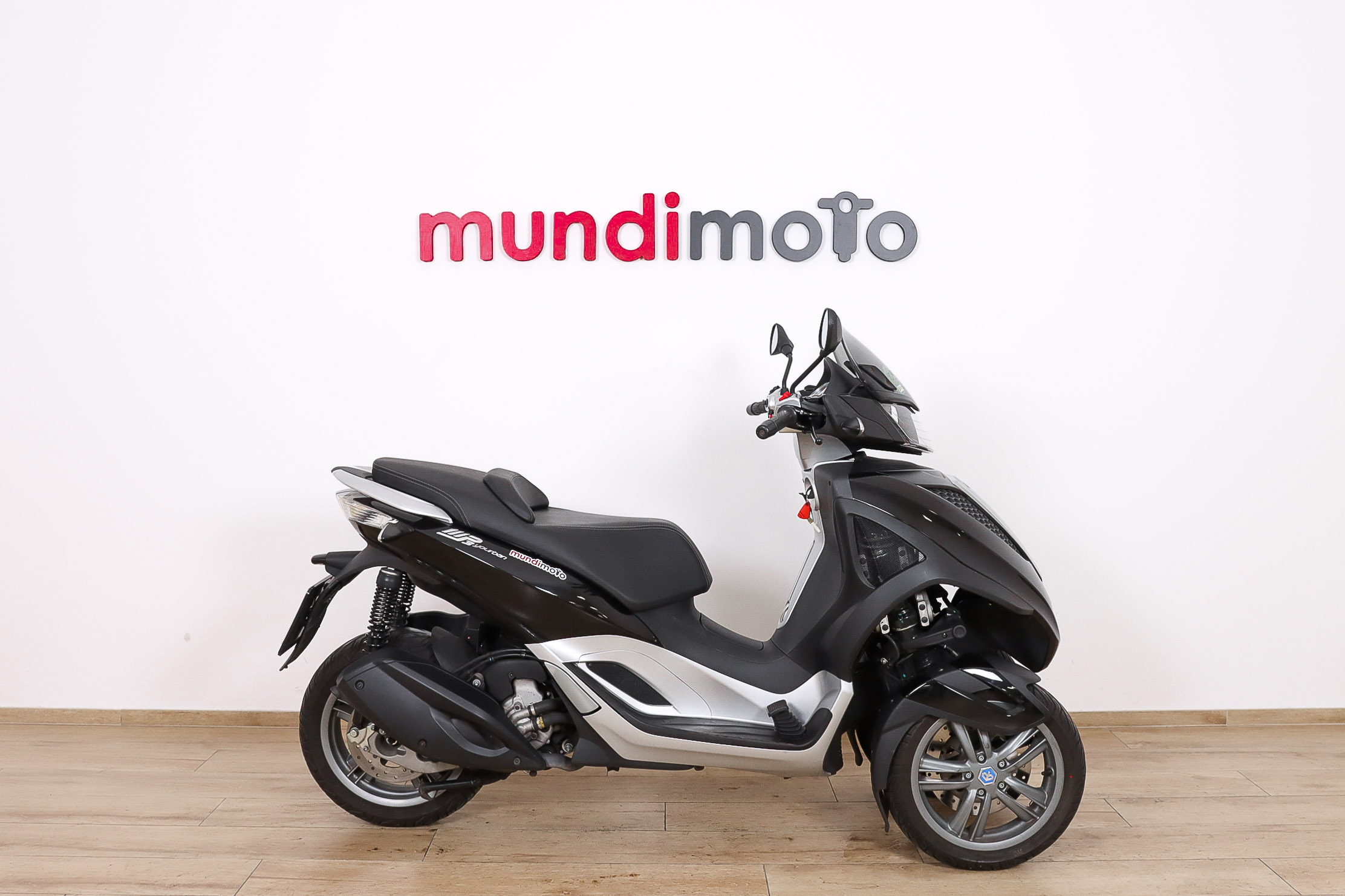 PIAGGIO MP3 Yourban 300 IEPIAGGIO0 PIAGGIO MP3 Yourban 300 IEPIAGGIO0
