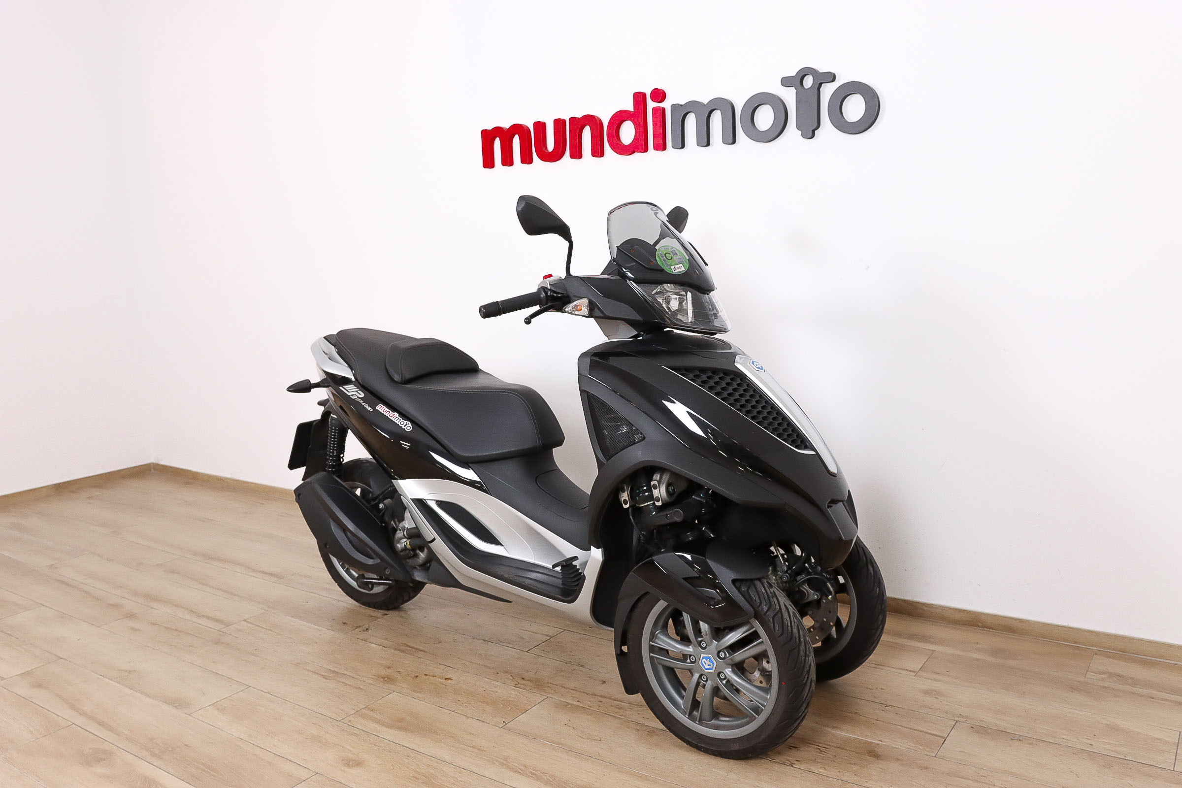 PIAGGIO MP3 Yourban 300 IEPIAGGIO1 PIAGGIO MP3 Yourban 300 IEPIAGGIO1