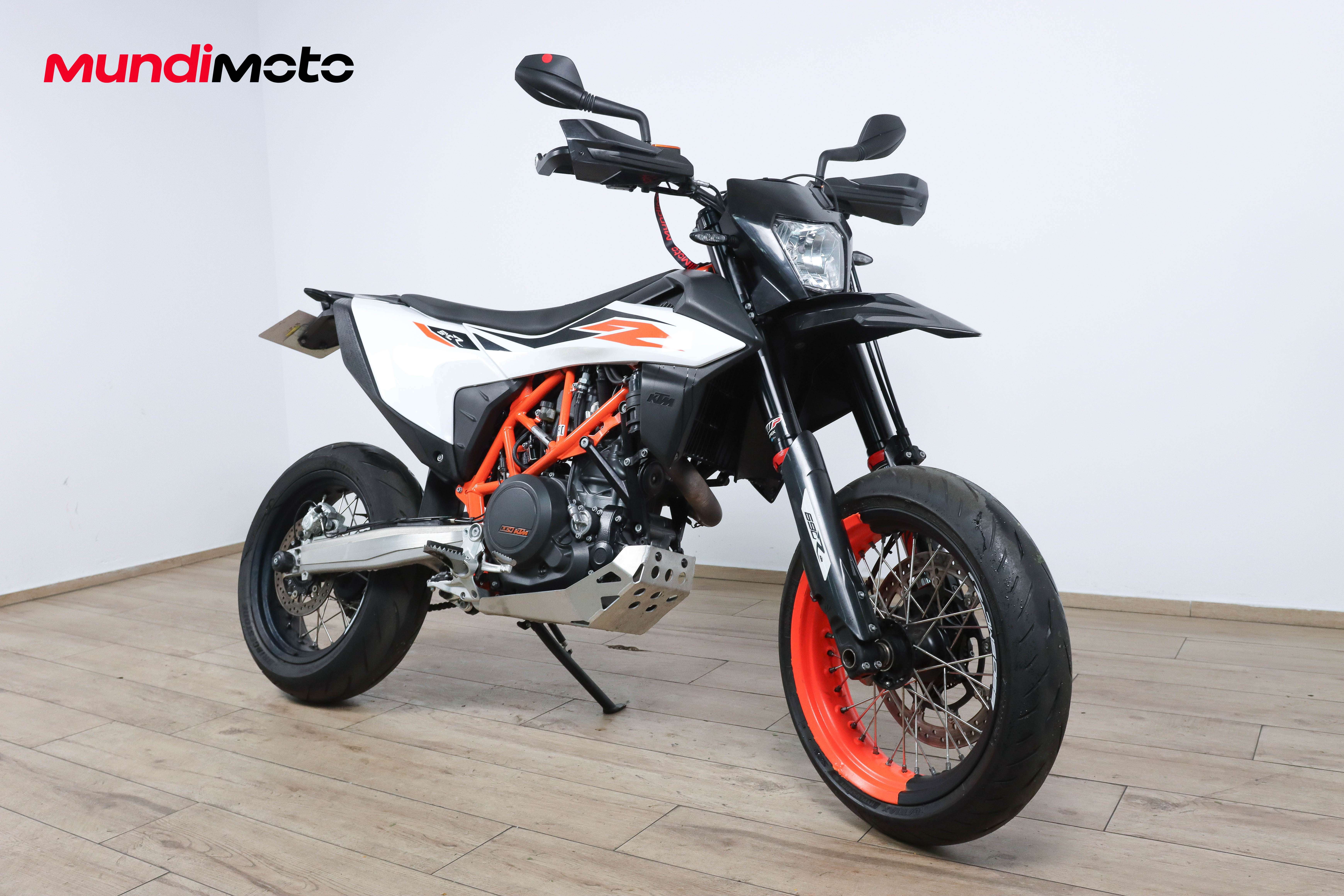 KTM 690 SMC R ABSKTM1 KTM 690 SMC R ABSKTM1