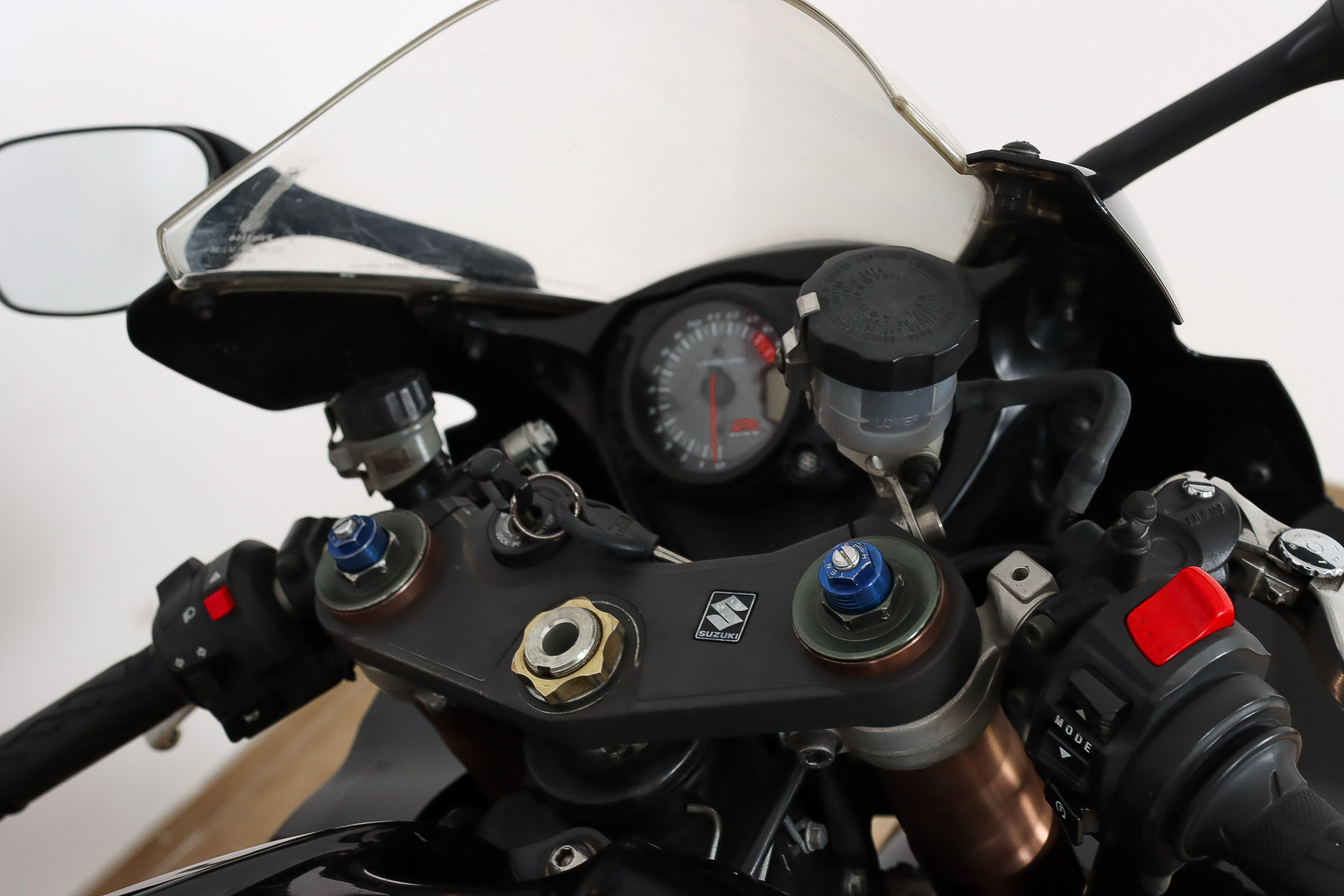SUZUKI GSX R1000SUZUKI5 SUZUKI GSX R1000SUZUKI5