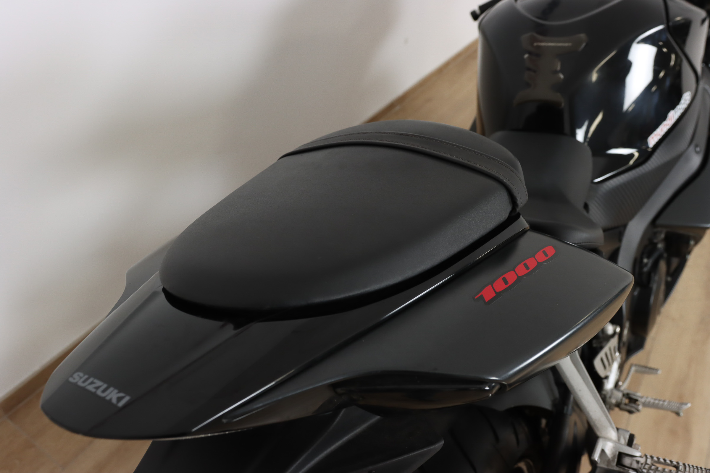 SUZUKI GSX R1000SUZUKI6 SUZUKI GSX R1000SUZUKI6