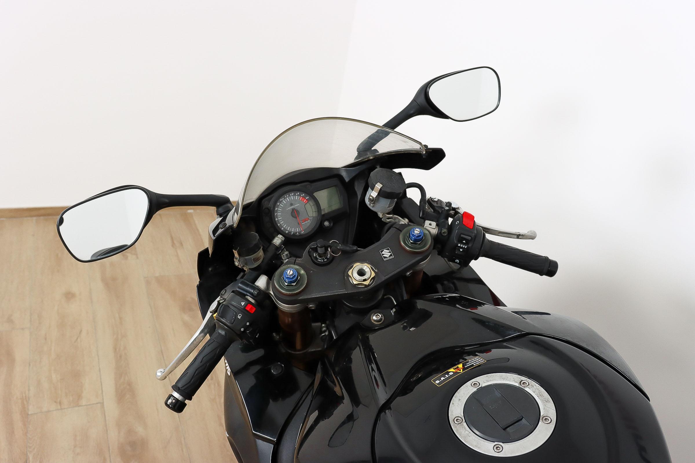 SUZUKI GSX R1000SUZUKI10 SUZUKI GSX R1000SUZUKI10