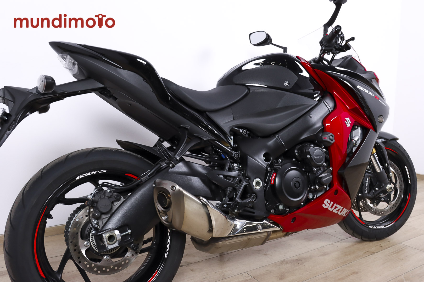 SUZUKI GSX-S 1000 F promoSUZUKI4 SUZUKI GSX-S 1000 F promoSUZUKI4