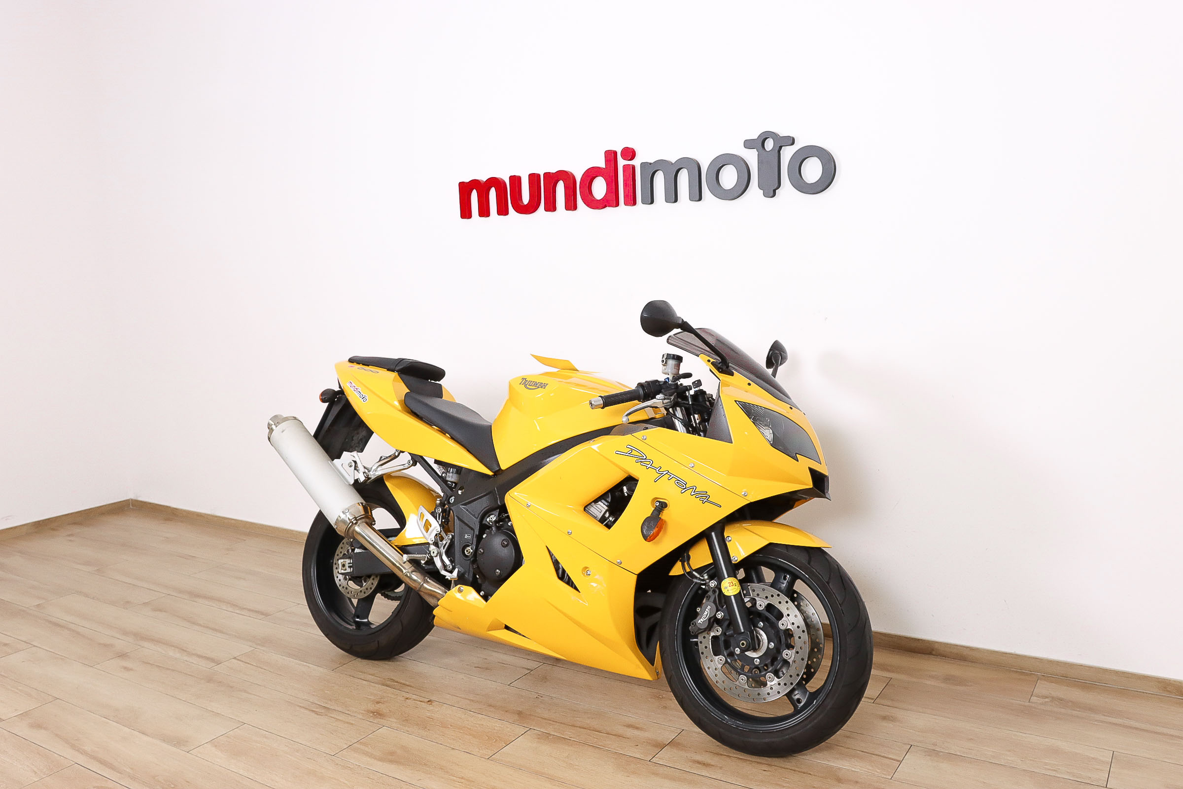 TRIUMPH DAYTONA 600TRIUMPH1 TRIUMPH DAYTONA 600TRIUMPH1