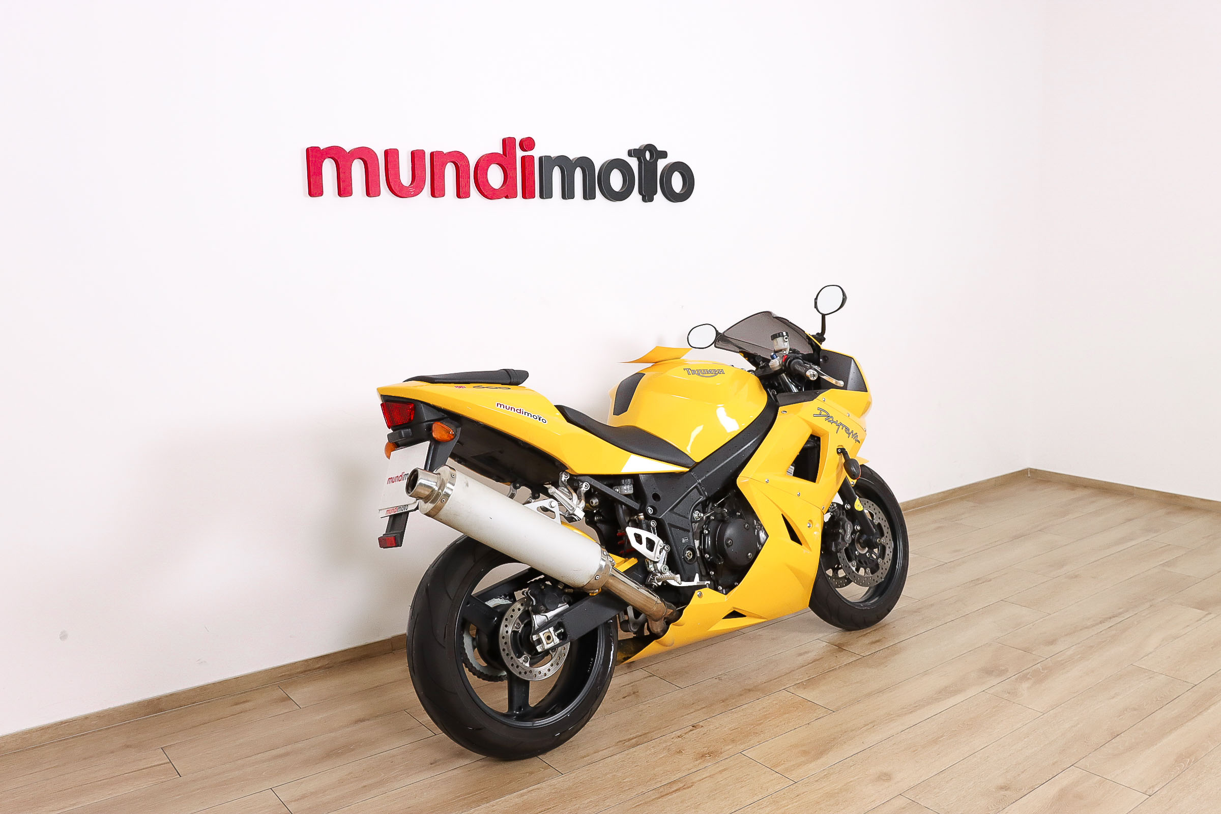 TRIUMPH DAYTONA 600TRIUMPH2 TRIUMPH DAYTONA 600TRIUMPH2