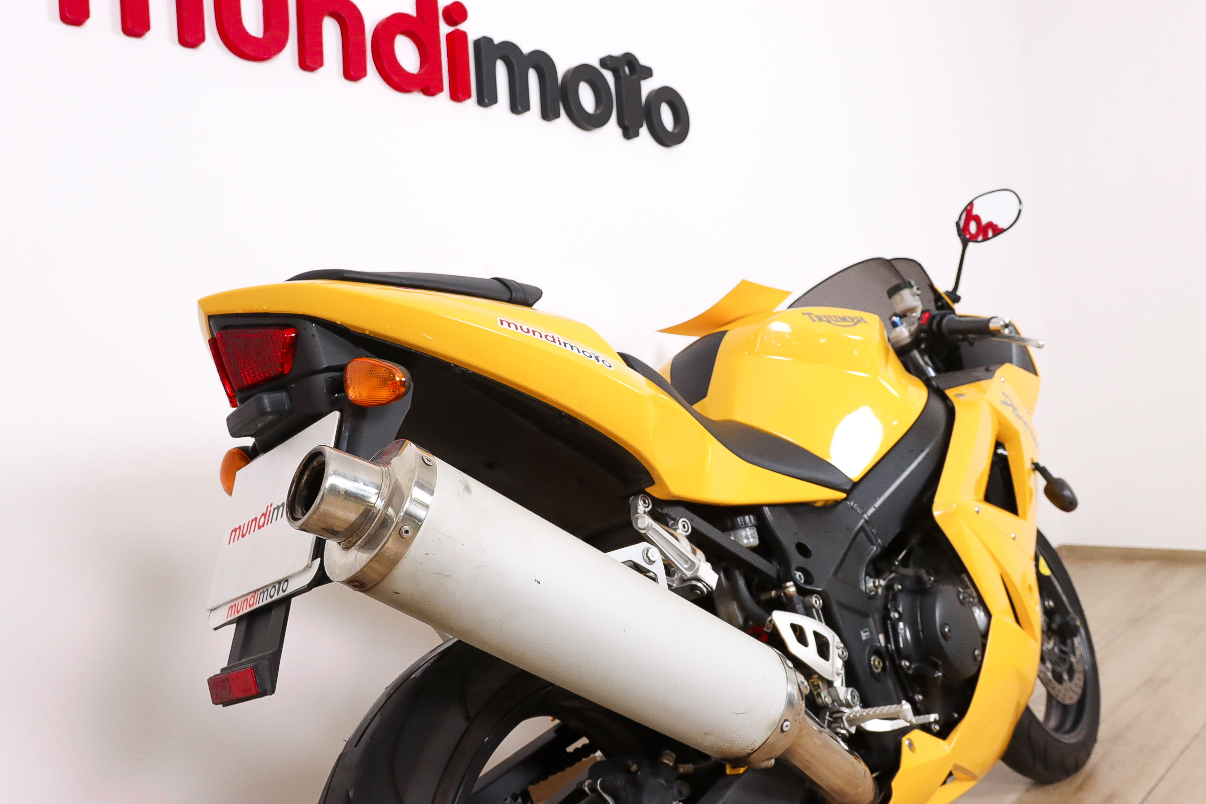 TRIUMPH DAYTONA 600TRIUMPH4 TRIUMPH DAYTONA 600TRIUMPH4