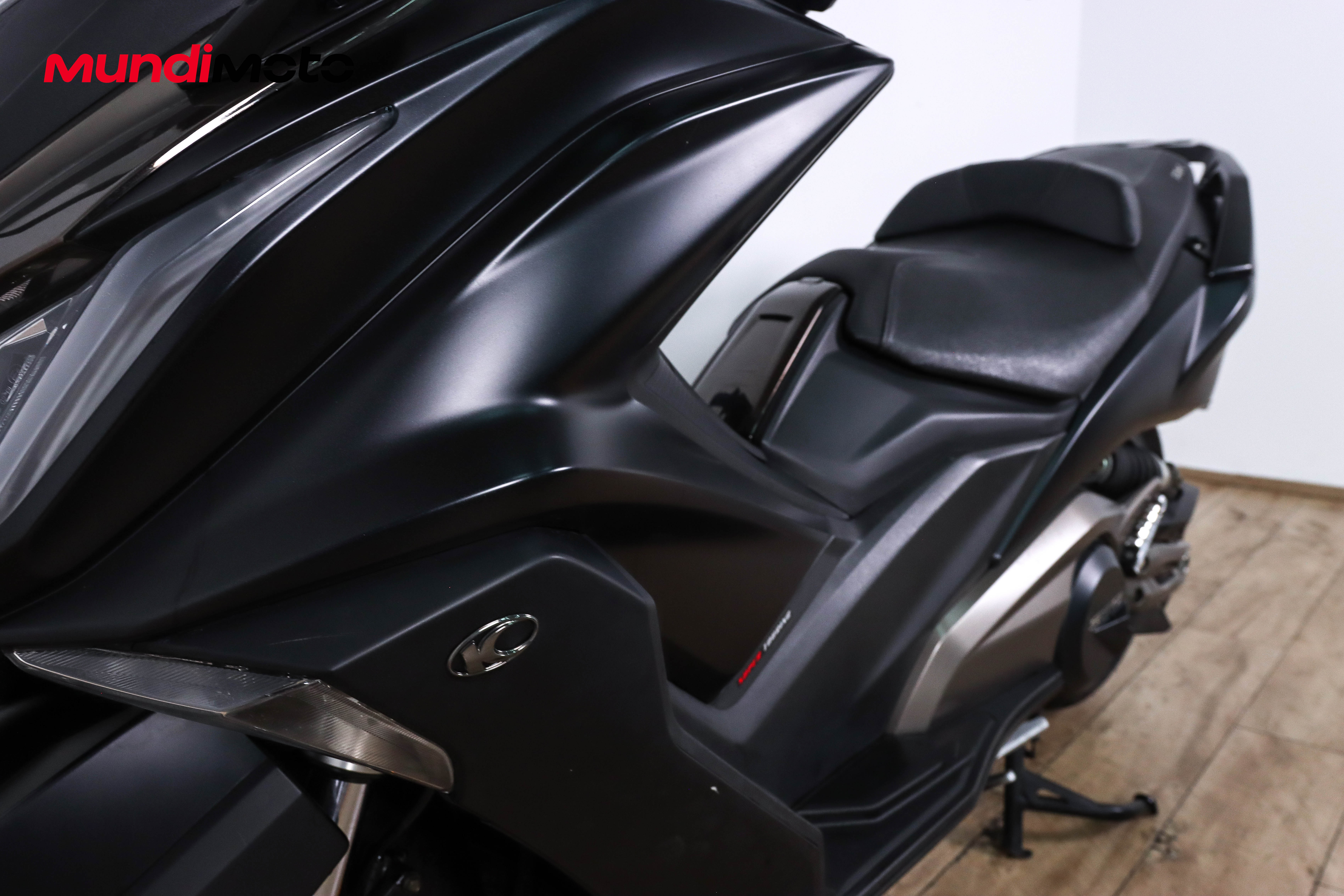 KYMCO AK 550KYMCO8 KYMCO AK 550KYMCO8