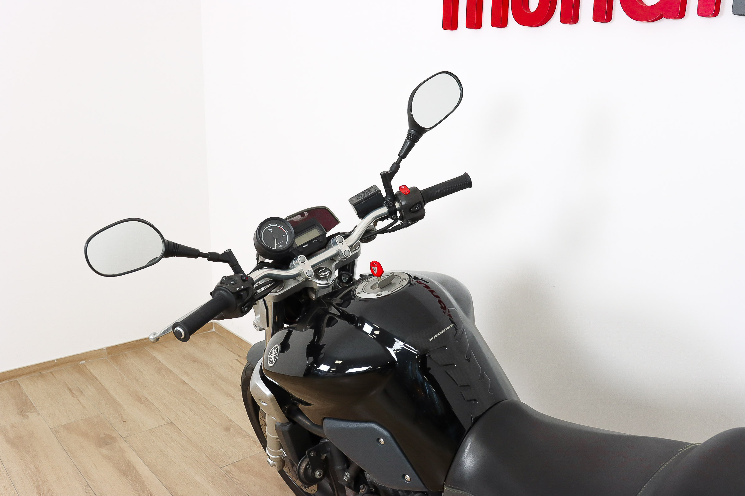 YAMAHA MT 03YAMAHA10 YAMAHA MT 03YAMAHA10