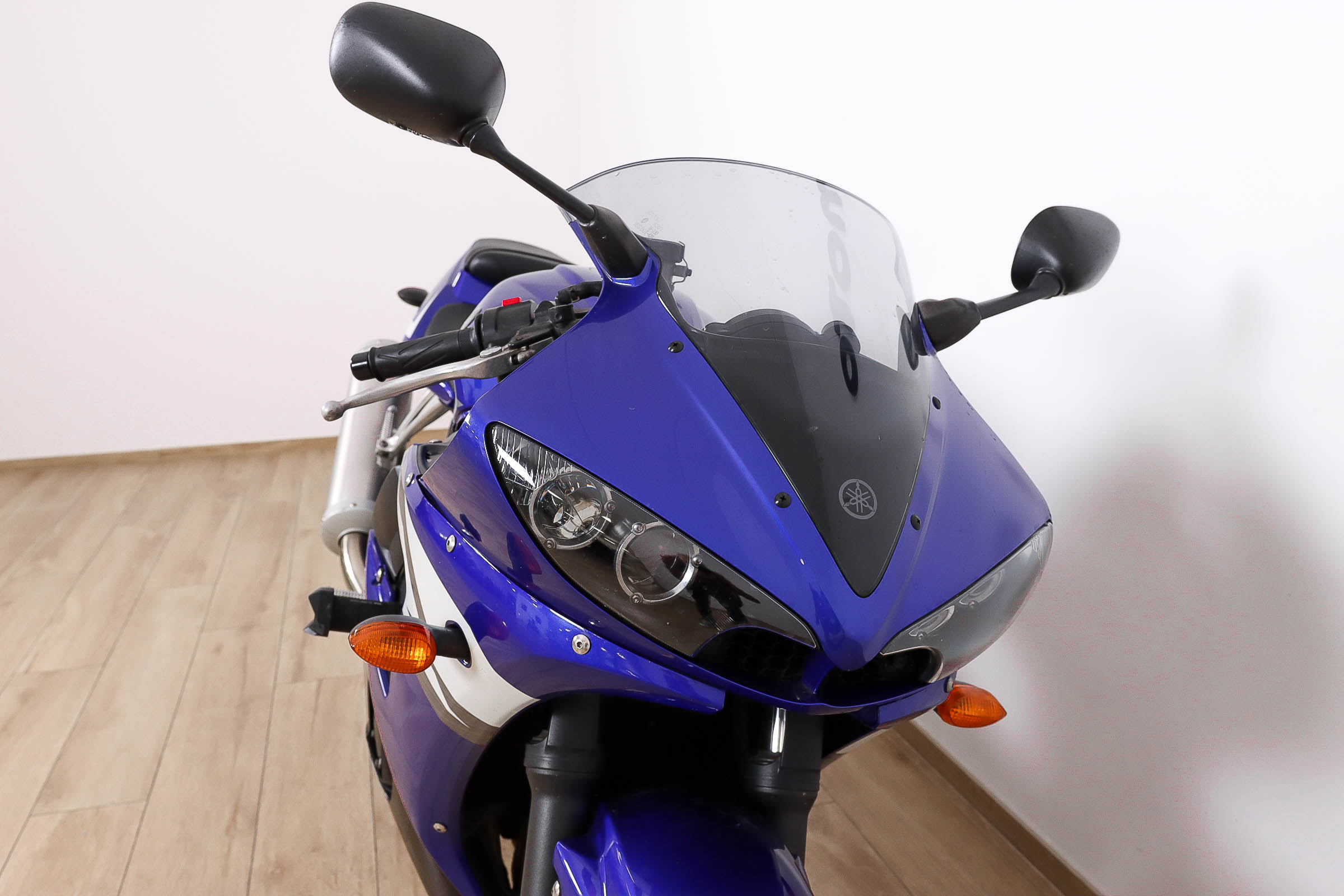 YAMAHA YZF R6YAMAHA3 YAMAHA YZF R6YAMAHA3