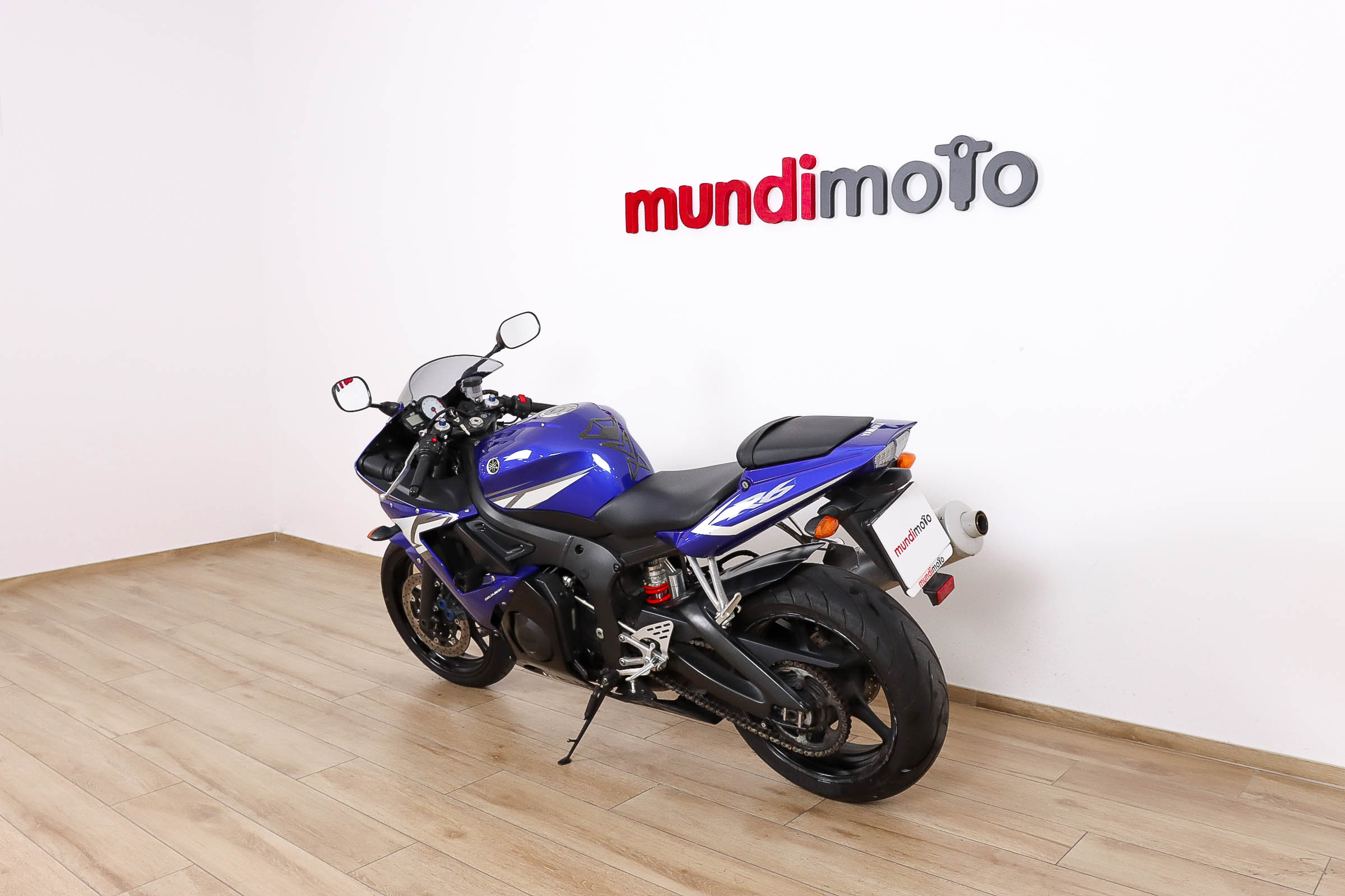 YAMAHA YZF R6YAMAHA8 YAMAHA YZF R6YAMAHA8