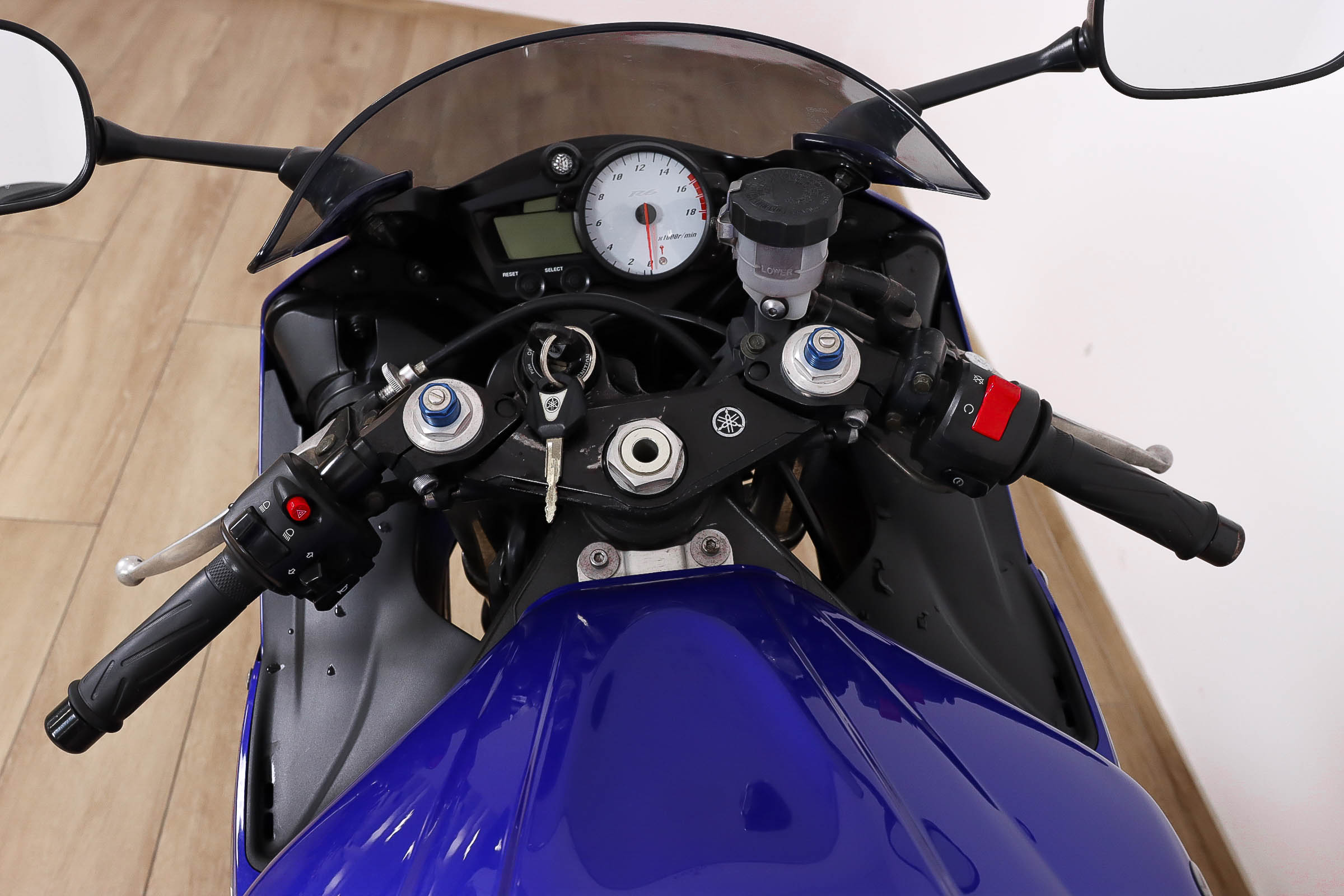 YAMAHA YZF R6YAMAHA11 YAMAHA YZF R6YAMAHA11