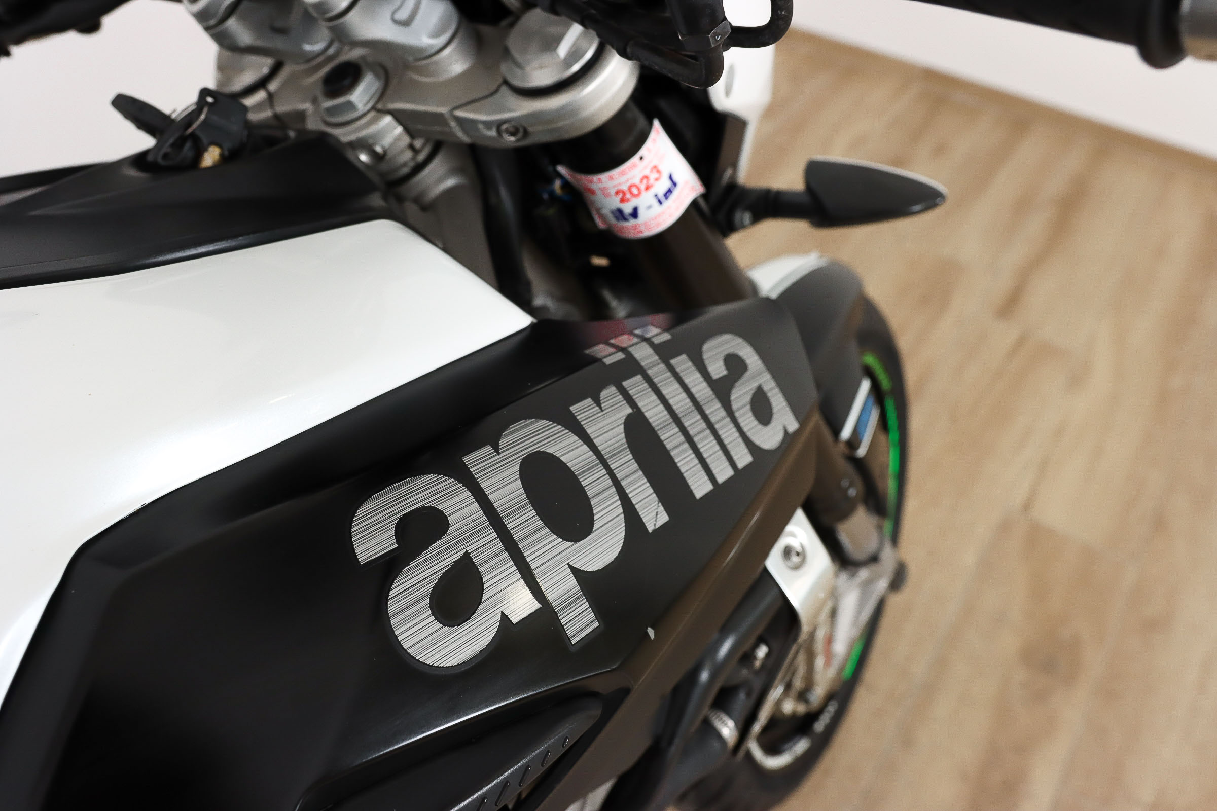 APRILIA Shiver 750APRILIA4 APRILIA Shiver 750APRILIA4