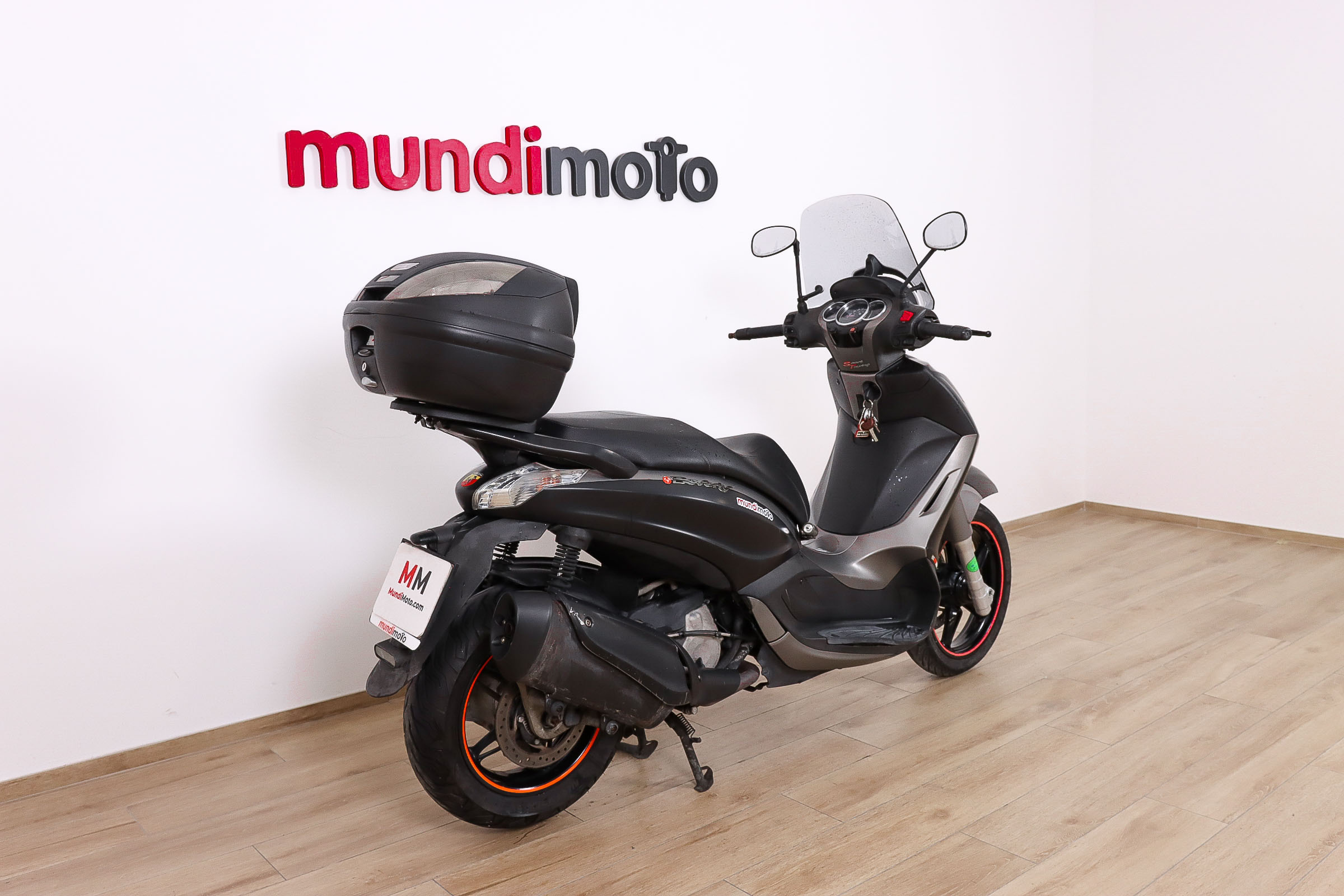 PIAGGIO beverly Sport Touring 350 ie promoPIAGGIO2 PIAGGIO beverly Sport Touring 350 ie promoPIAGGIO2