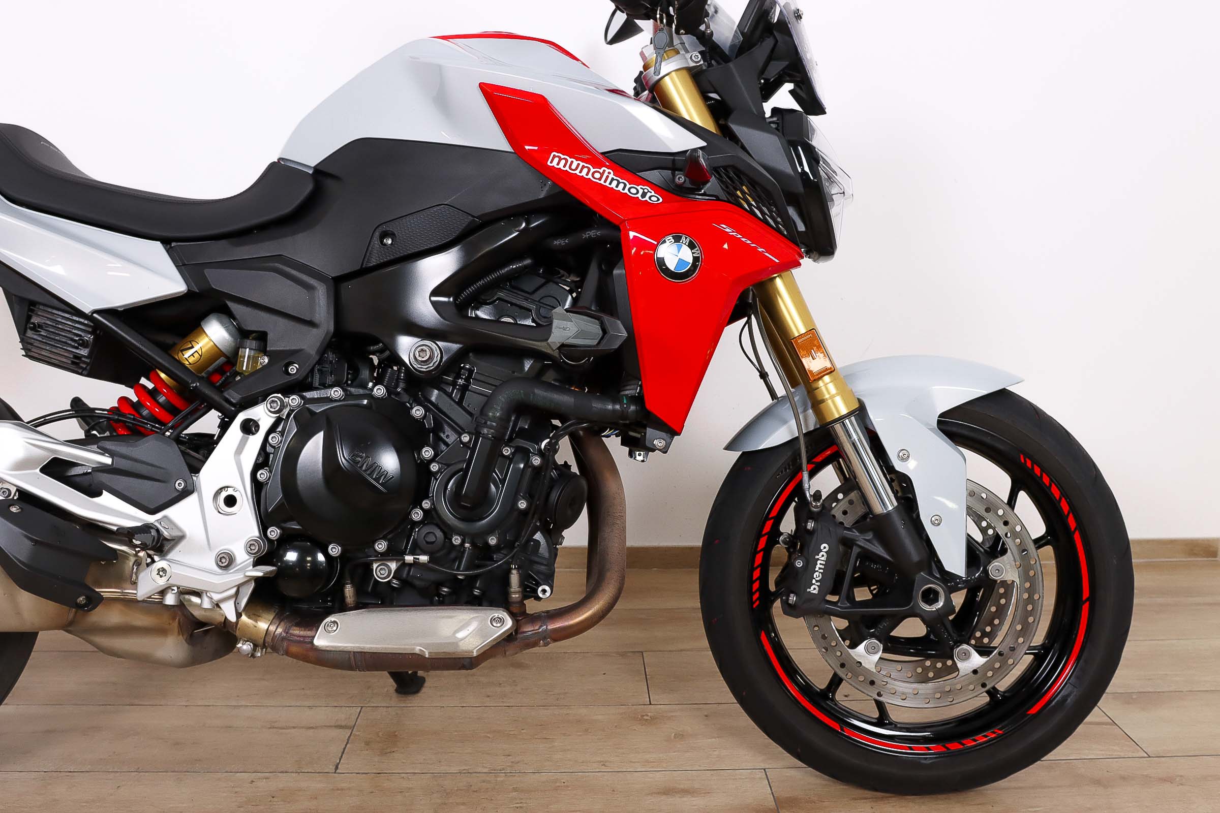 BMW F 900 RBMW4 BMW F 900 RBMW4