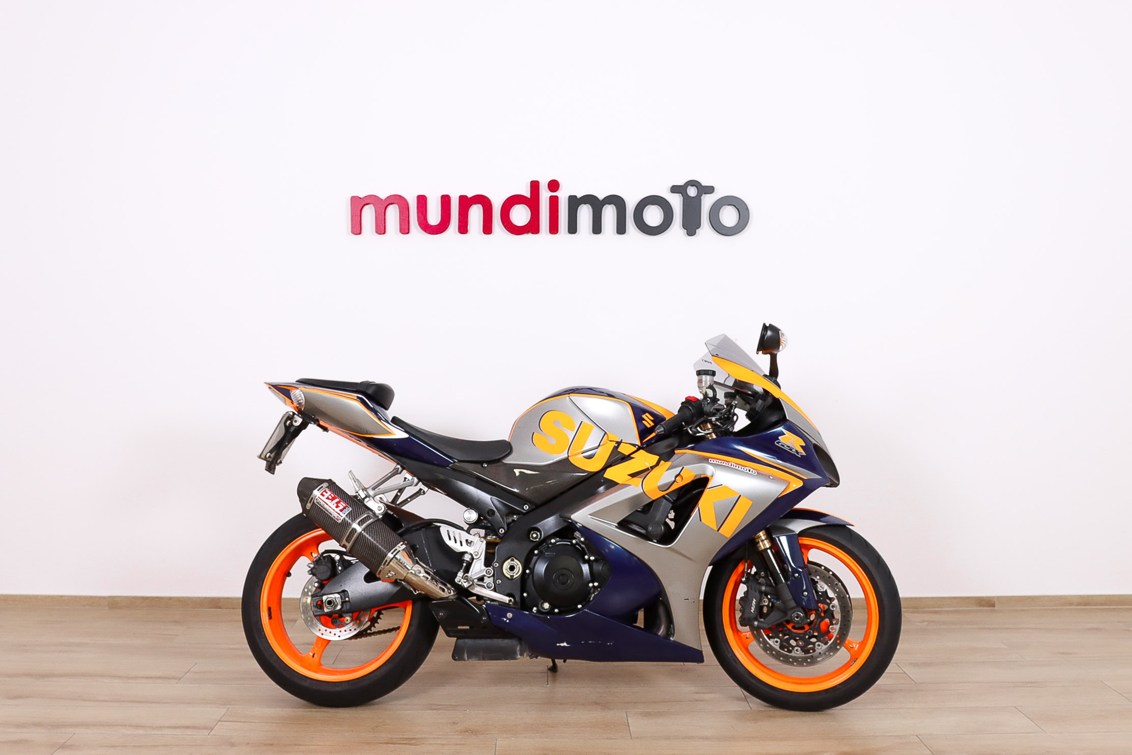 SUZUKI GSX R1000 promoSUZUKI0 SUZUKI GSX R1000 promoSUZUKI0