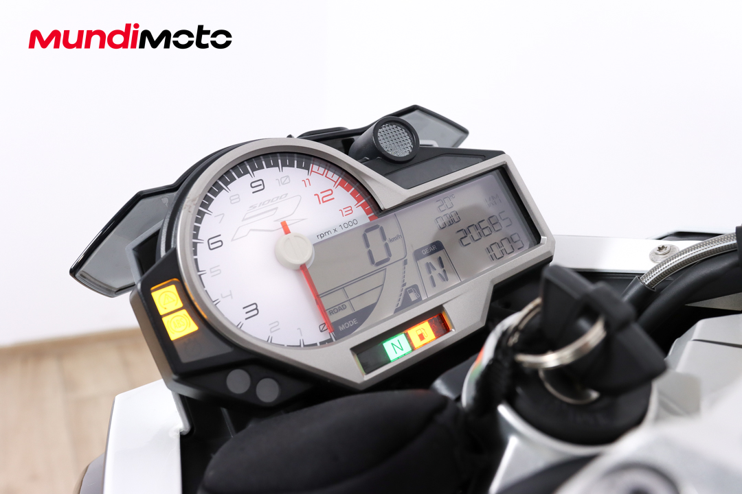 BMW S 1000 RBMW11 BMW S 1000 RBMW11