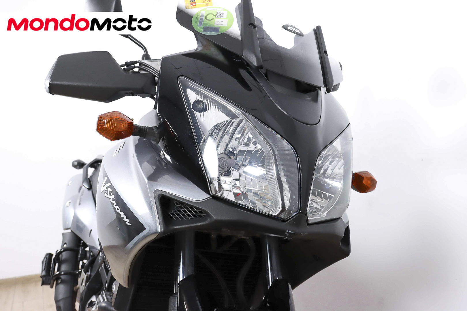 SUZUKI V-Strom 650SUZUKI4 SUZUKI V-Strom 650SUZUKI4