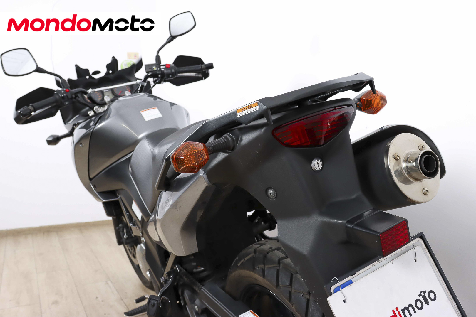 SUZUKI V-Strom 650SUZUKI9 SUZUKI V-Strom 650SUZUKI9