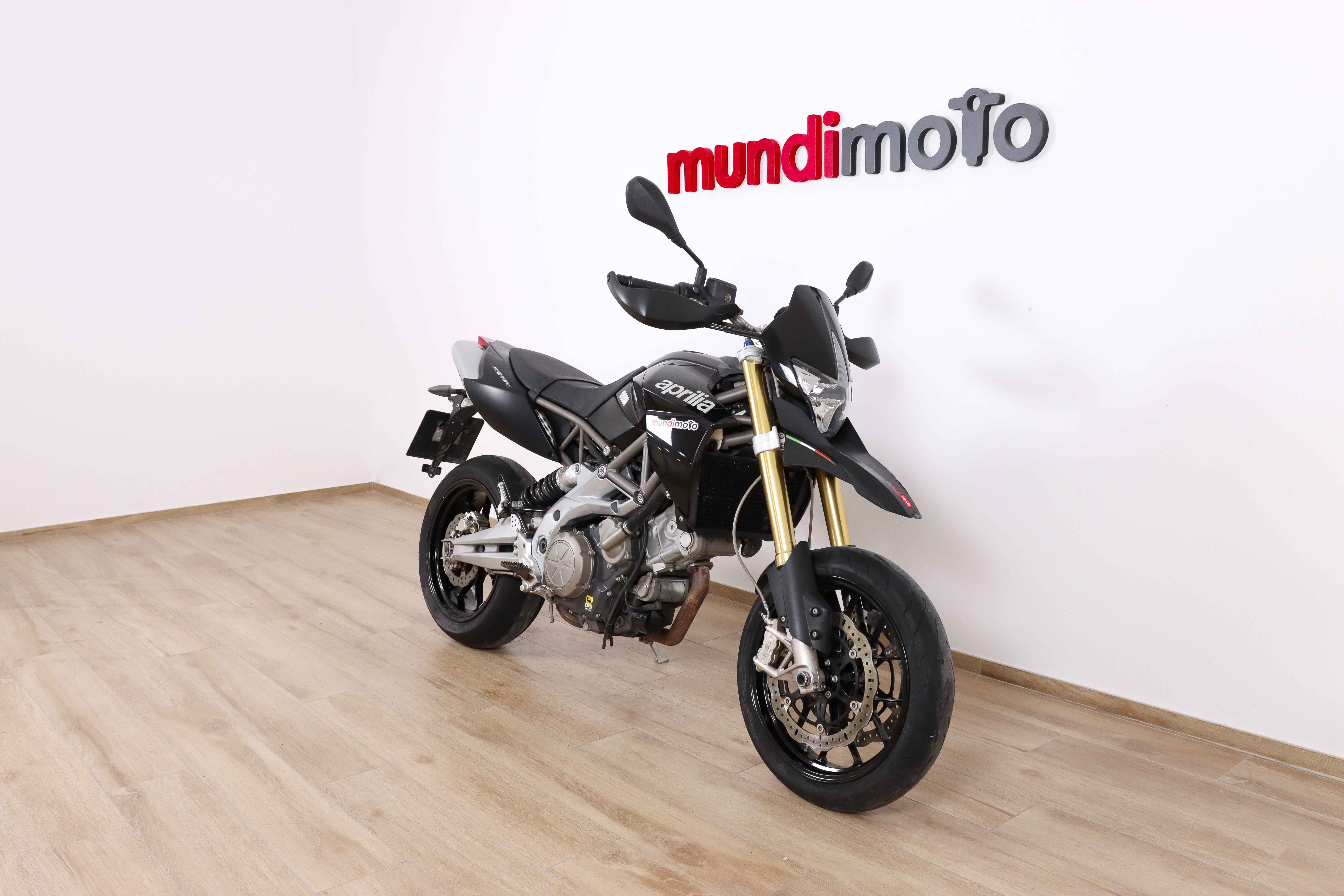 APRILIA SMV 750 Dorsoduro promoAPRILIA11 APRILIA SMV 750 Dorsoduro promoAPRILIA11