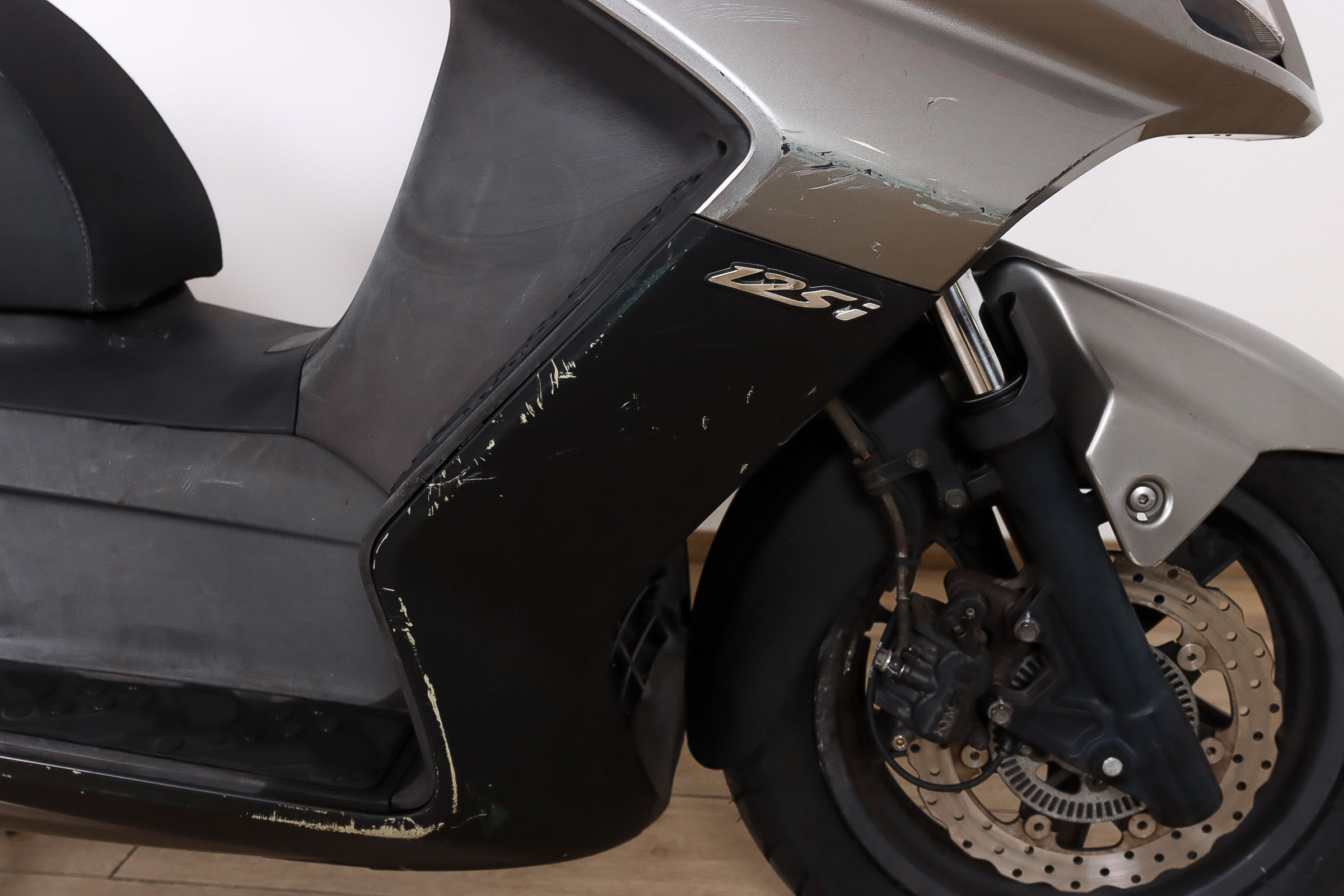 KYMCO Super Dink 125iKYMCO7 KYMCO Super Dink 125iKYMCO7
