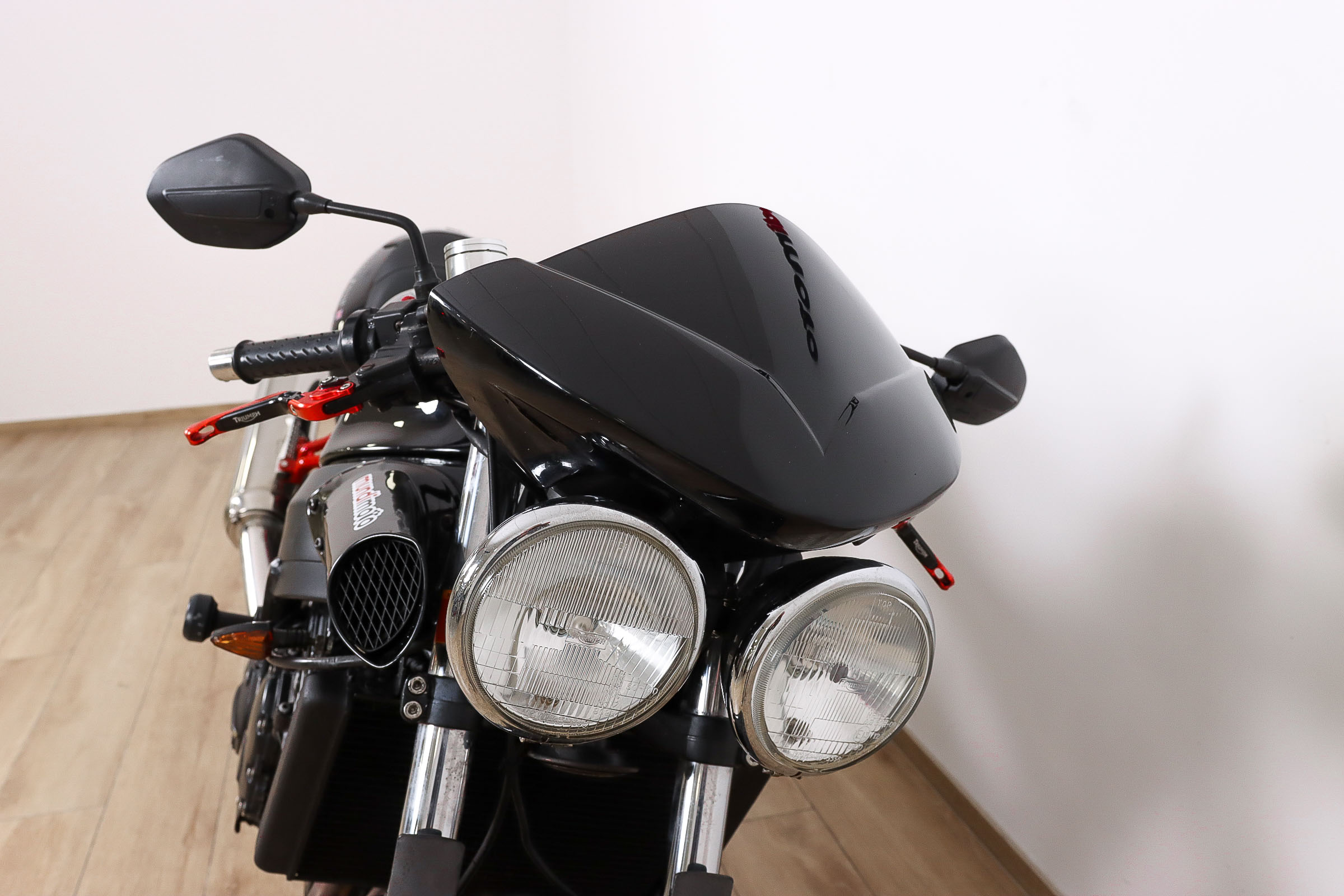 TRIUMPH SPEED FourTRIUMPH3 TRIUMPH SPEED FourTRIUMPH3