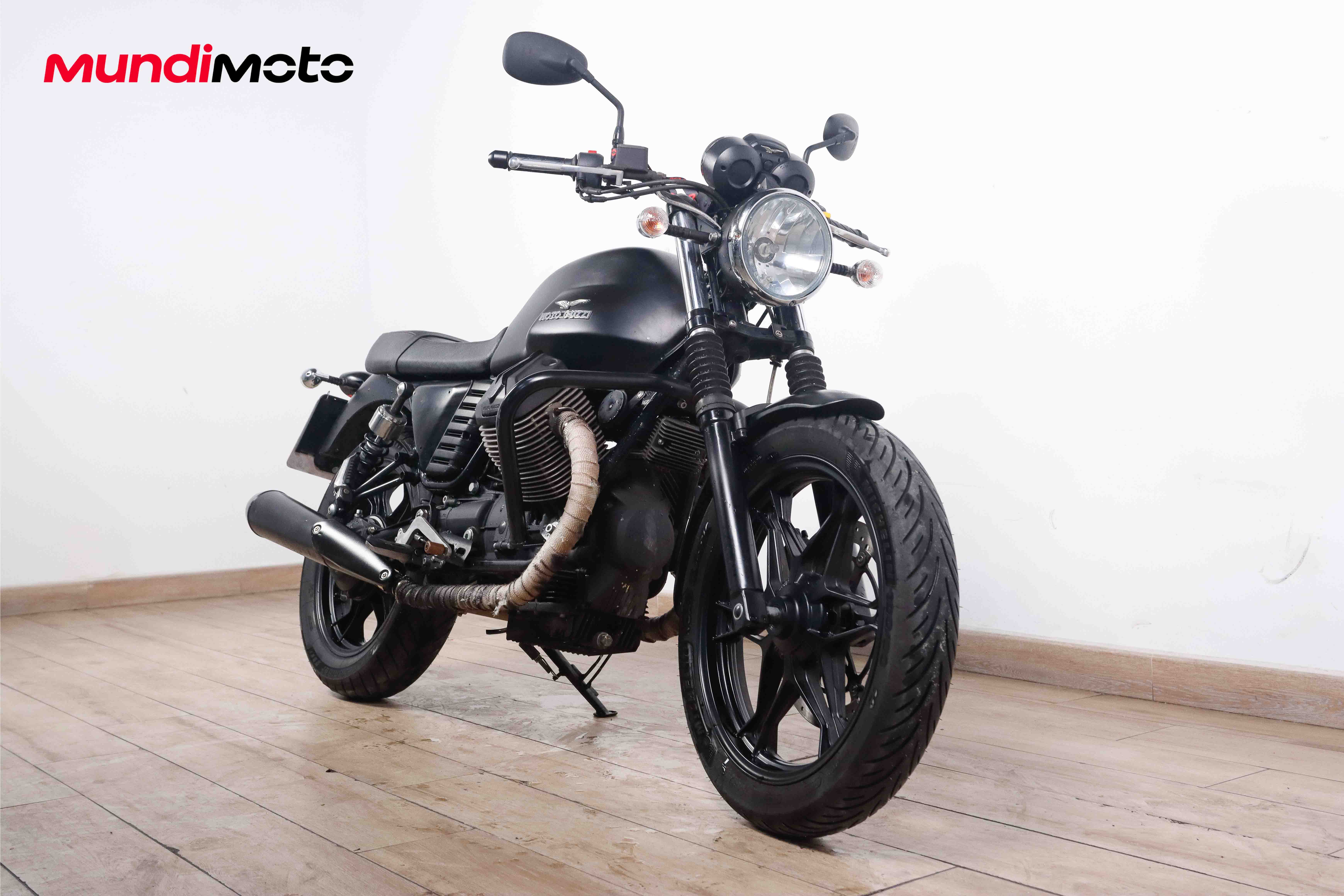 MOTO GUZZI V7 II StoneMOTO GUZZI1 MOTO GUZZI V7 II StoneMOTO GUZZI1