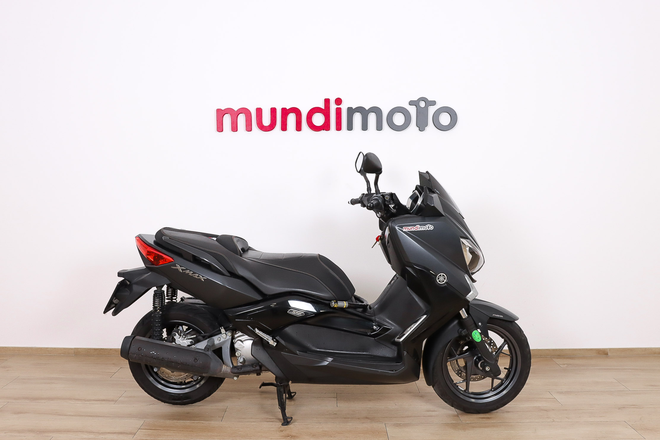YAMAHA X-MAX 250 MomodesingYAMAHA0 YAMAHA X-MAX 250 MomodesingYAMAHA0