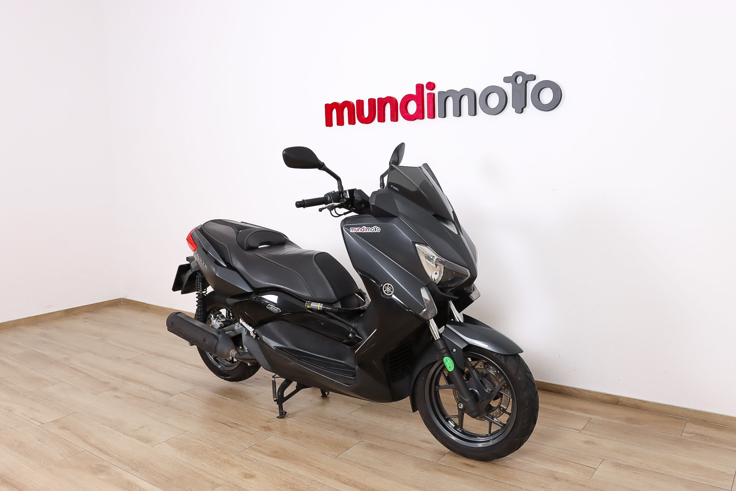 YAMAHA X-MAX 250 MomodesingYAMAHA1 YAMAHA X-MAX 250 MomodesingYAMAHA1