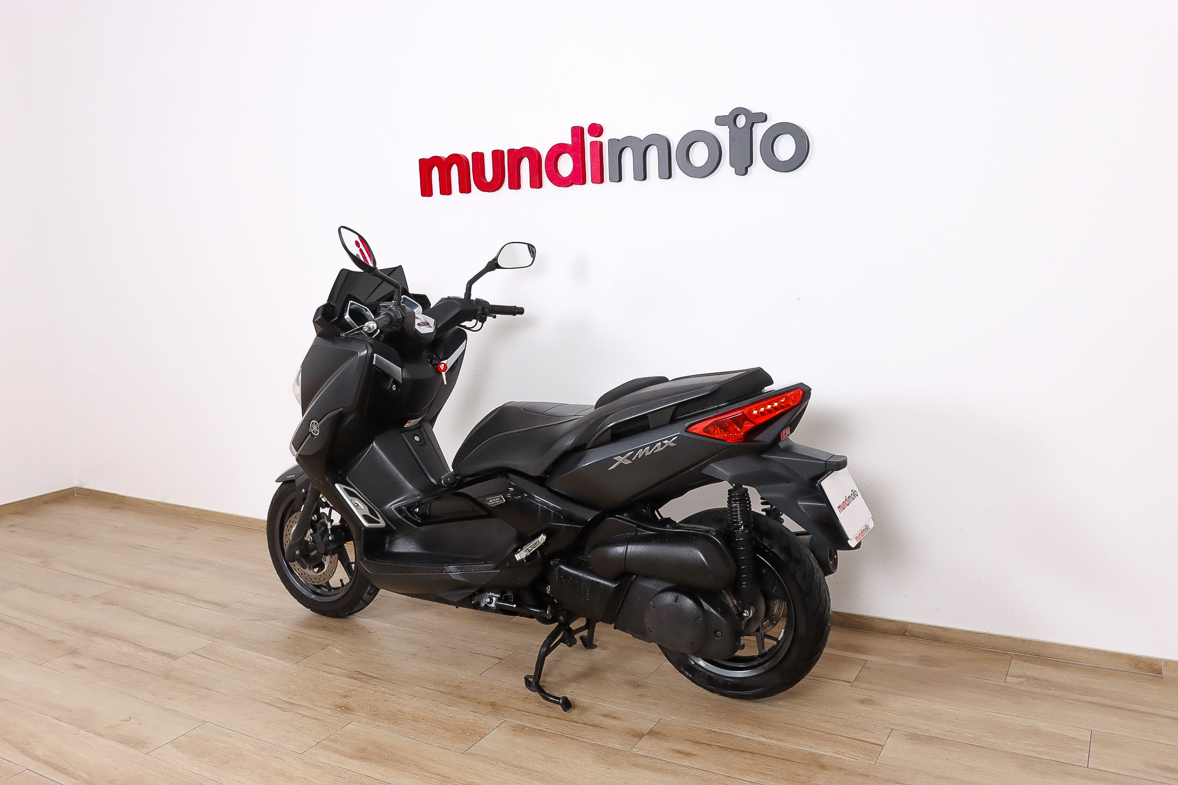YAMAHA X-MAX 250 MomodesingYAMAHA6 YAMAHA X-MAX 250 MomodesingYAMAHA6