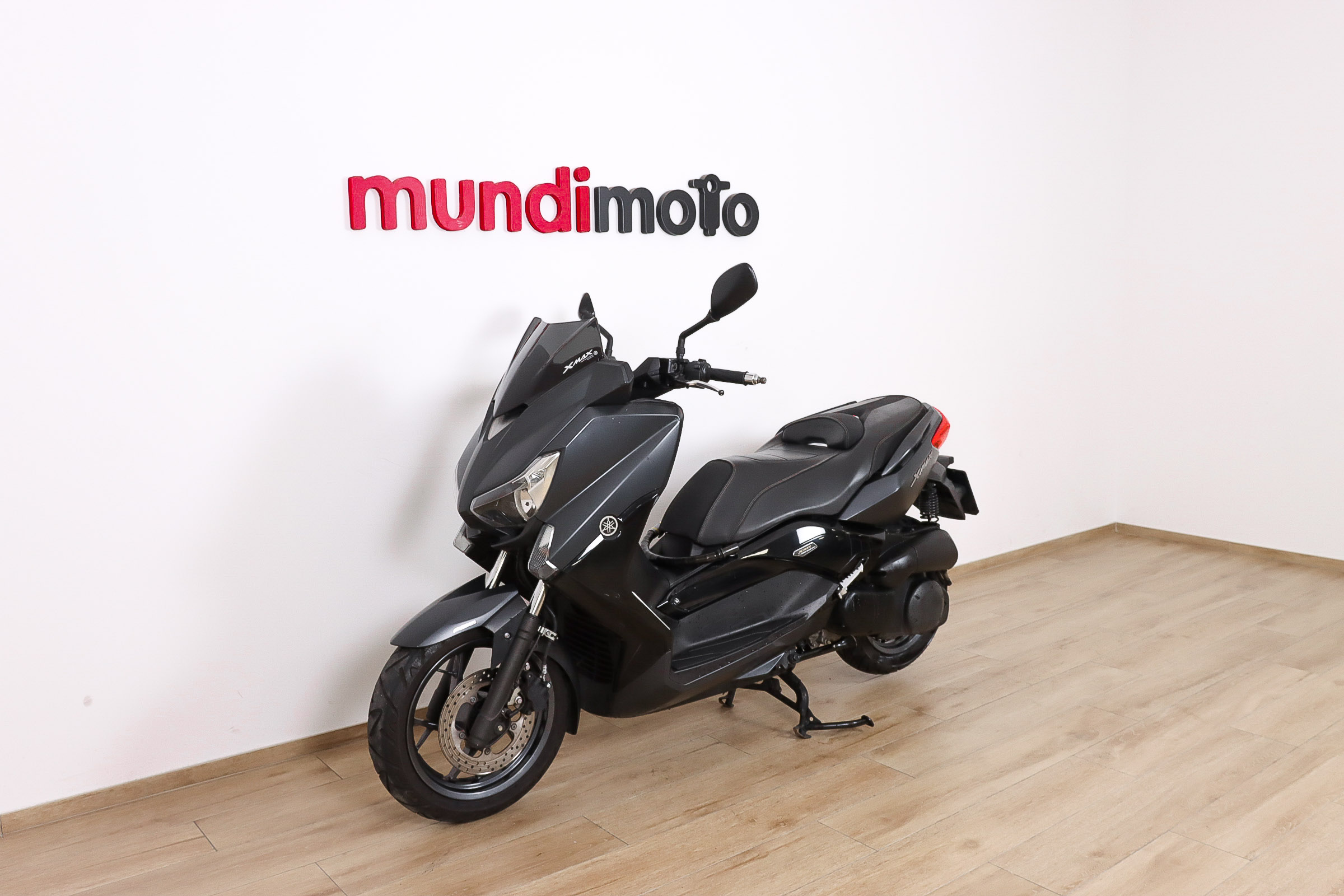 YAMAHA X-MAX 250 MomodesingYAMAHA7 YAMAHA X-MAX 250 MomodesingYAMAHA7