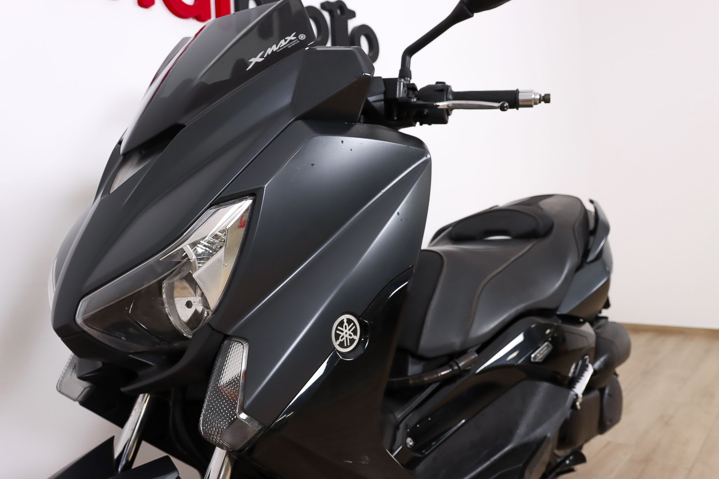 YAMAHA X-MAX 250 MomodesingYAMAHA10 YAMAHA X-MAX 250 MomodesingYAMAHA10