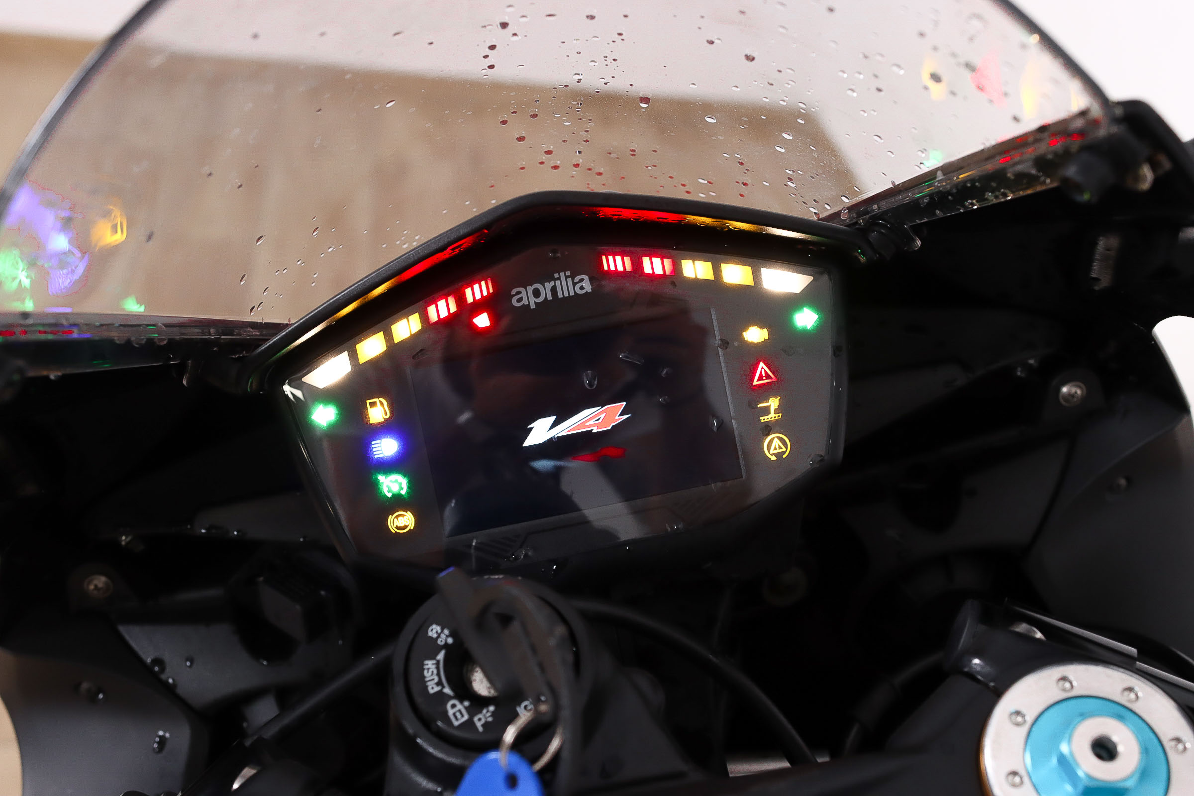 APRILIA RSV4 RFAPRILIA13 APRILIA RSV4 RFAPRILIA13