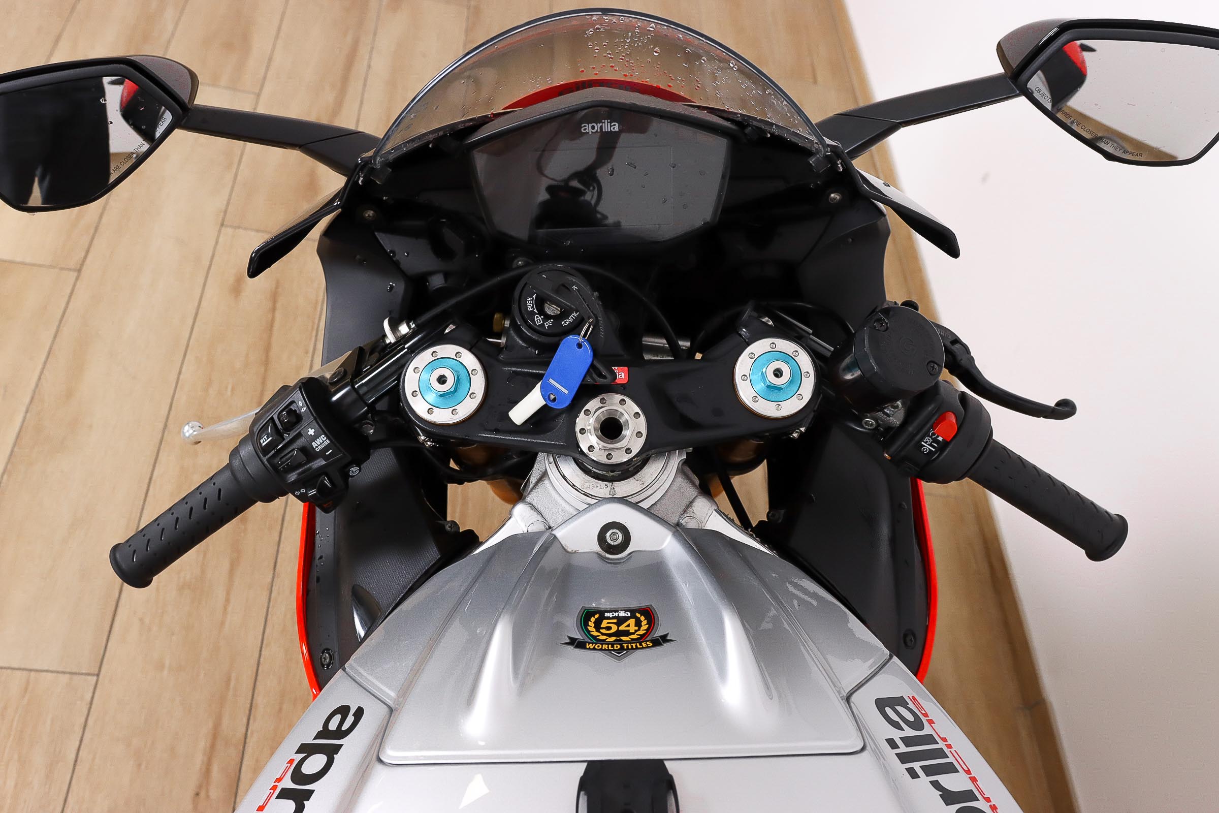 APRILIA RSV4 RFAPRILIA16 APRILIA RSV4 RFAPRILIA16