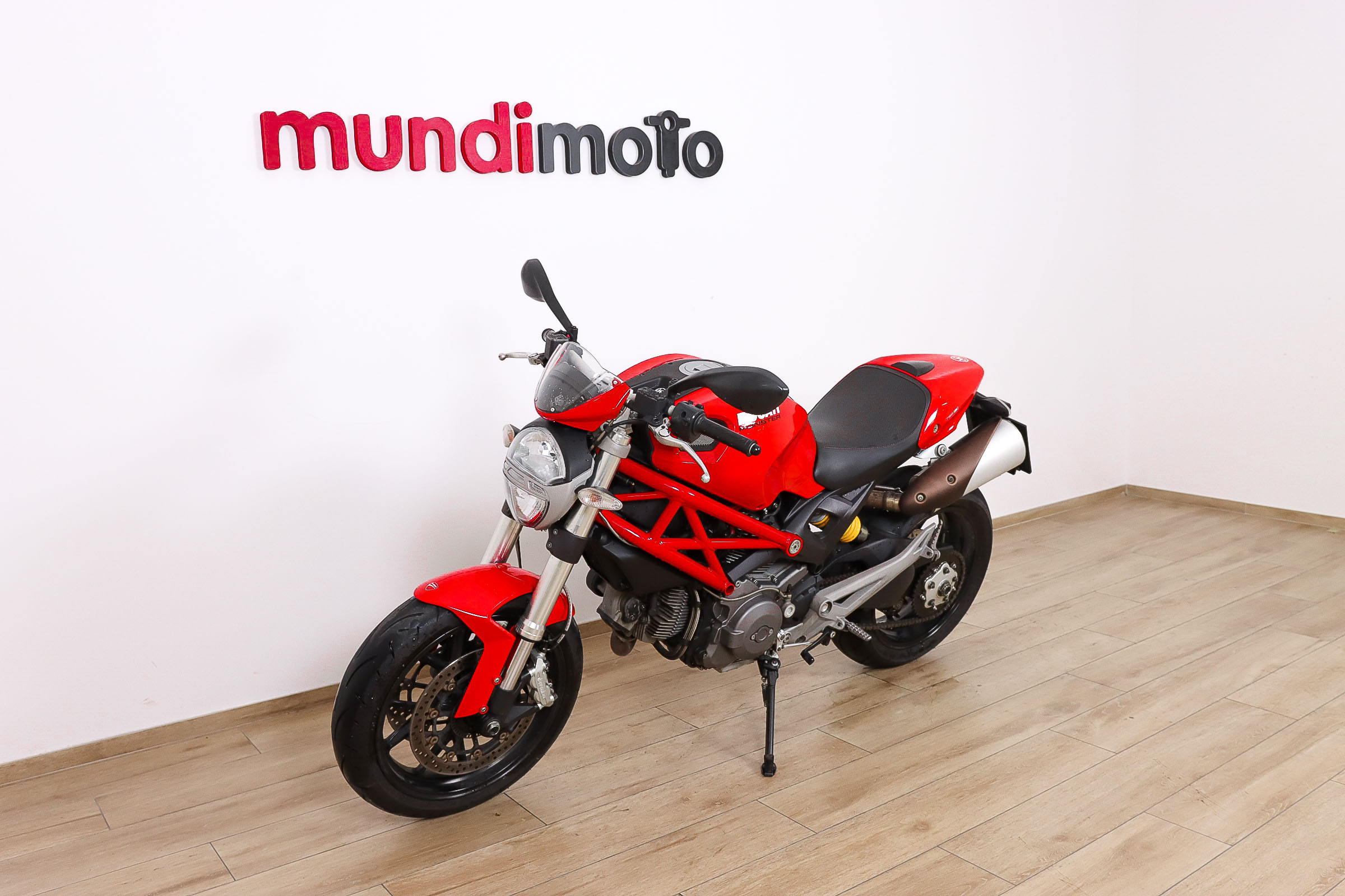 DUCATI MONSTER 796DUCATI10 DUCATI MONSTER 796DUCATI10