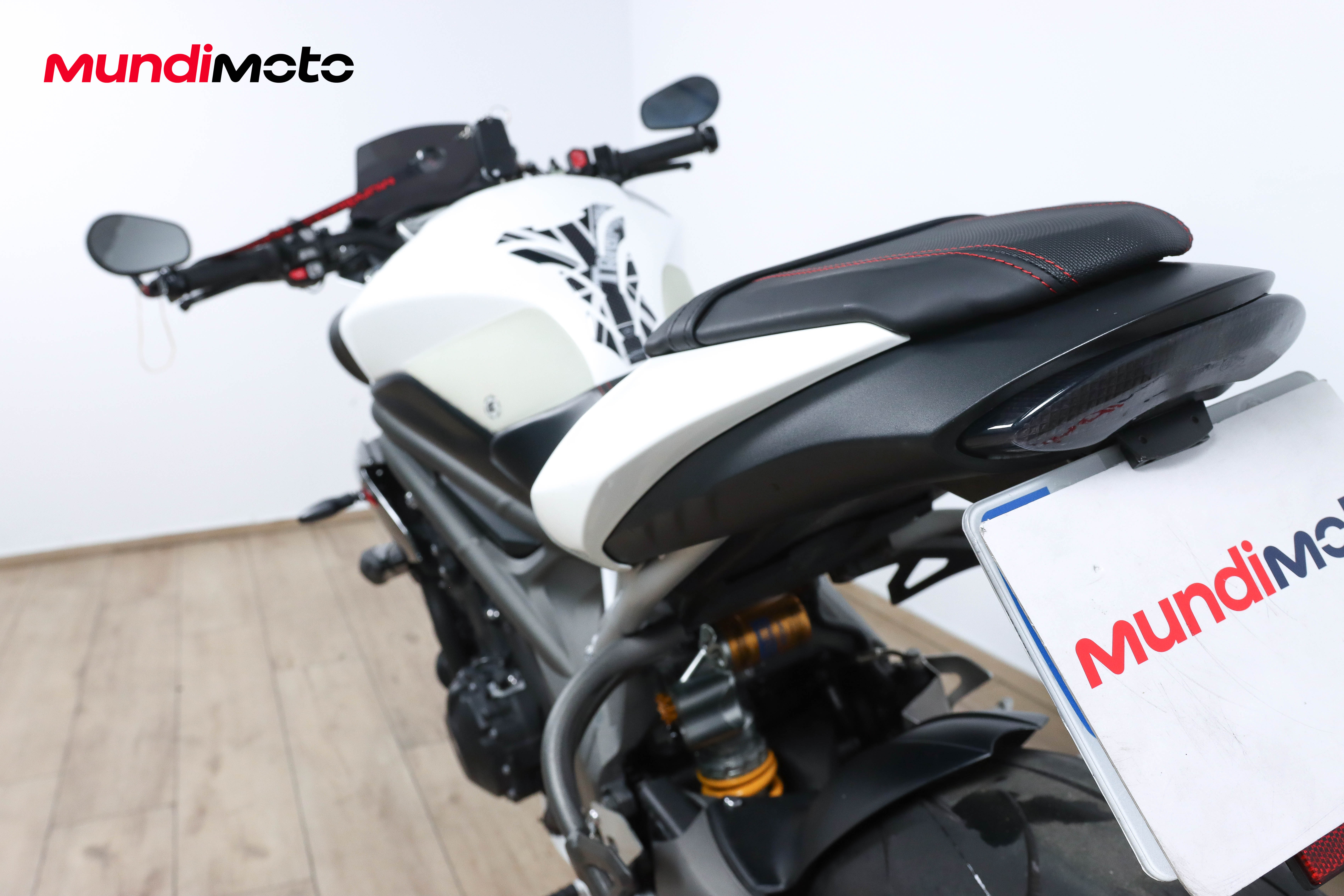 TRIUMPH SPEED TRIPLE RSTRIUMPH7 TRIUMPH SPEED TRIPLE RSTRIUMPH7